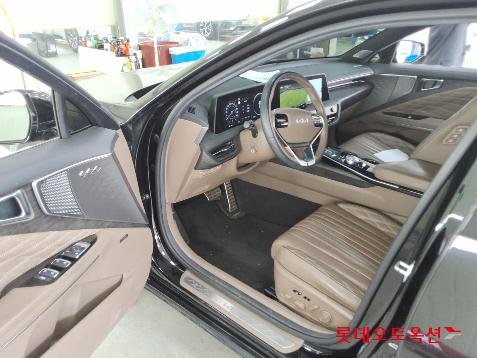 2022 - kia k8