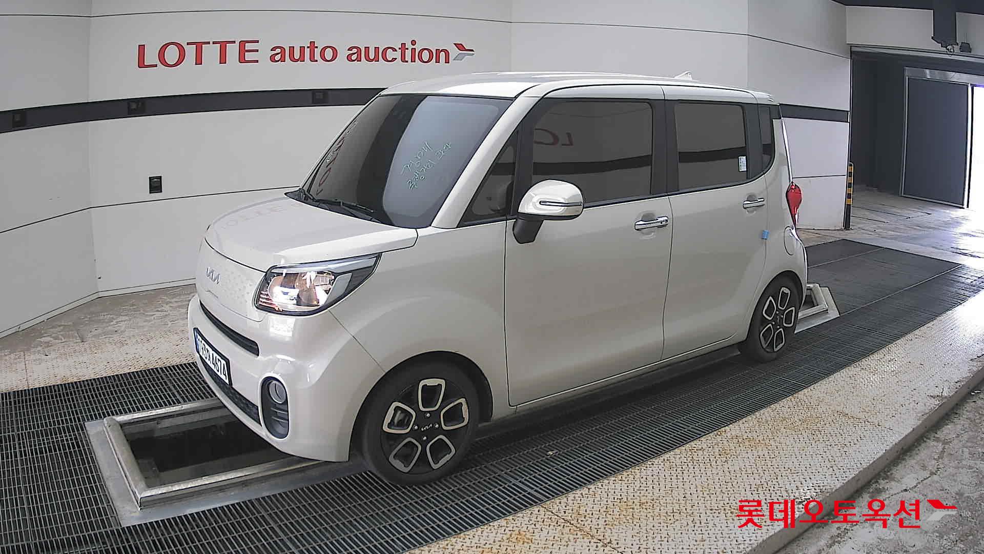 2022 - kia ray