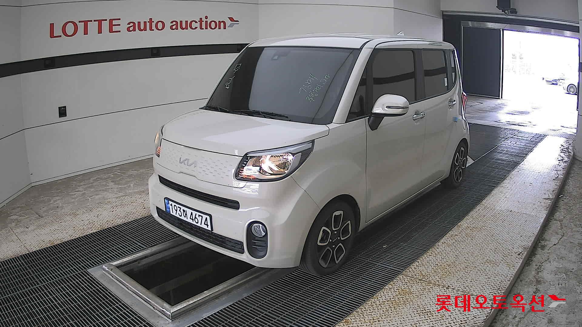 2022 - kia ray