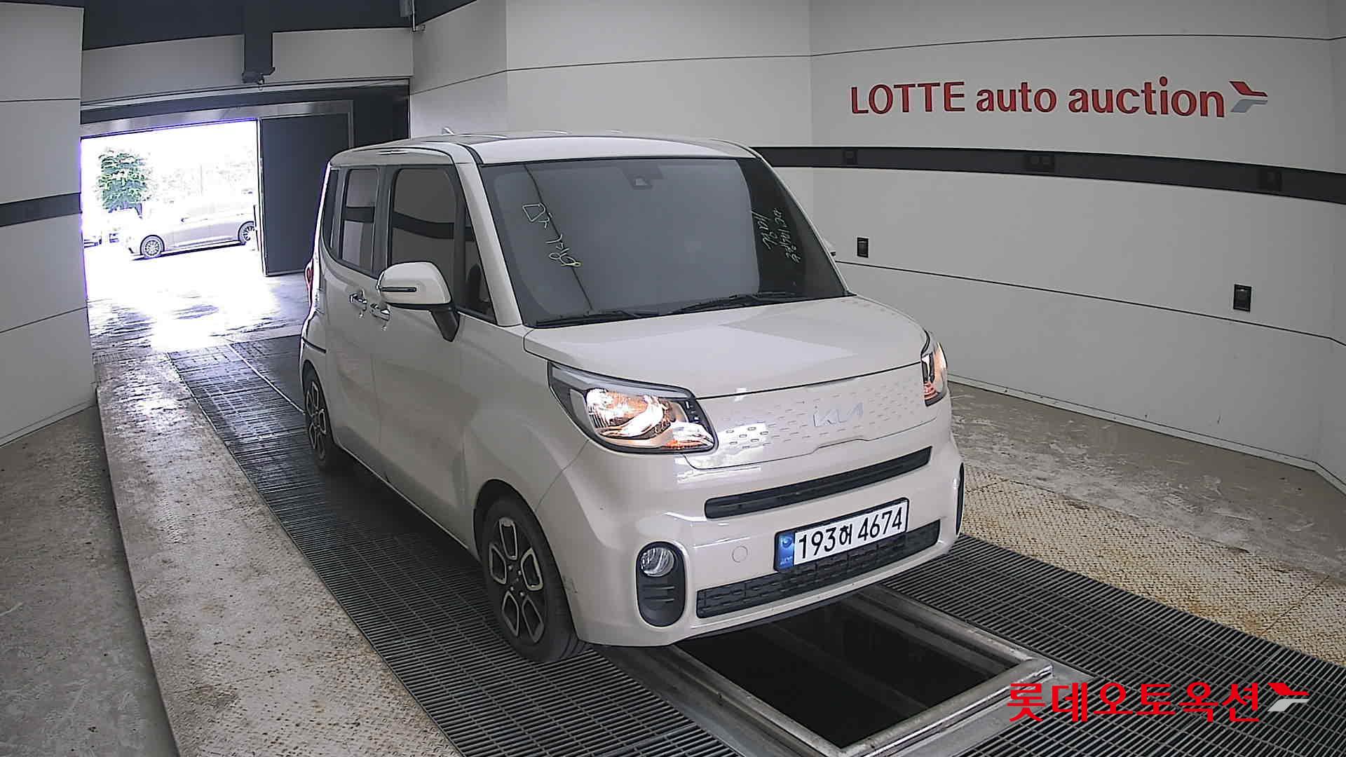 2022 - kia ray