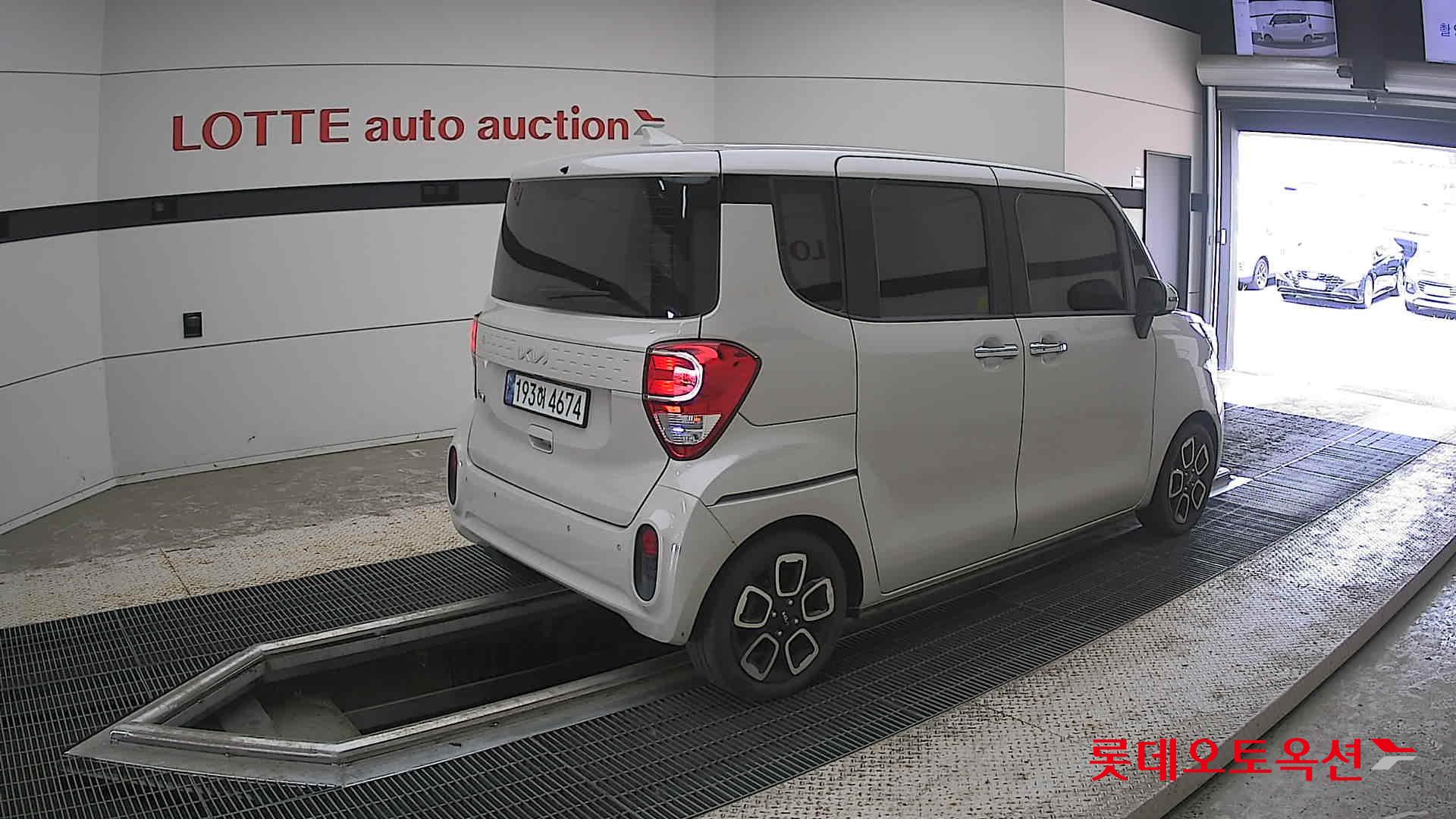 2022 - kia ray