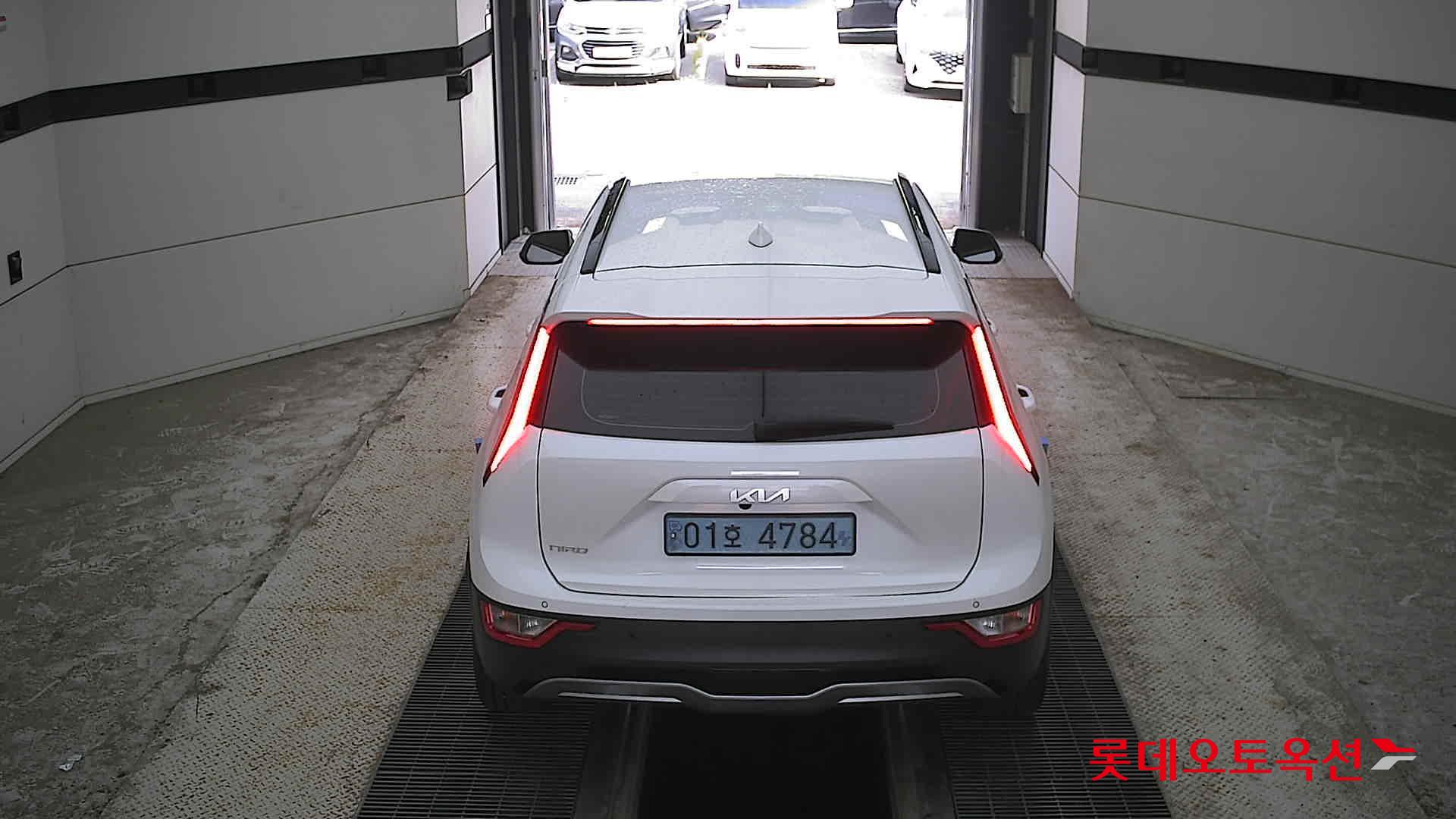 2023 - kia niro