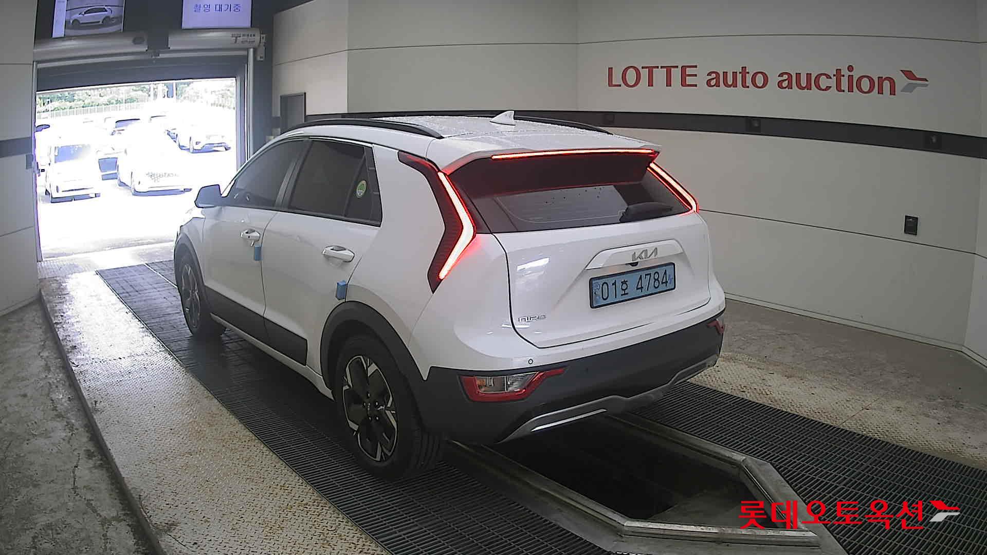 2023 - kia niro