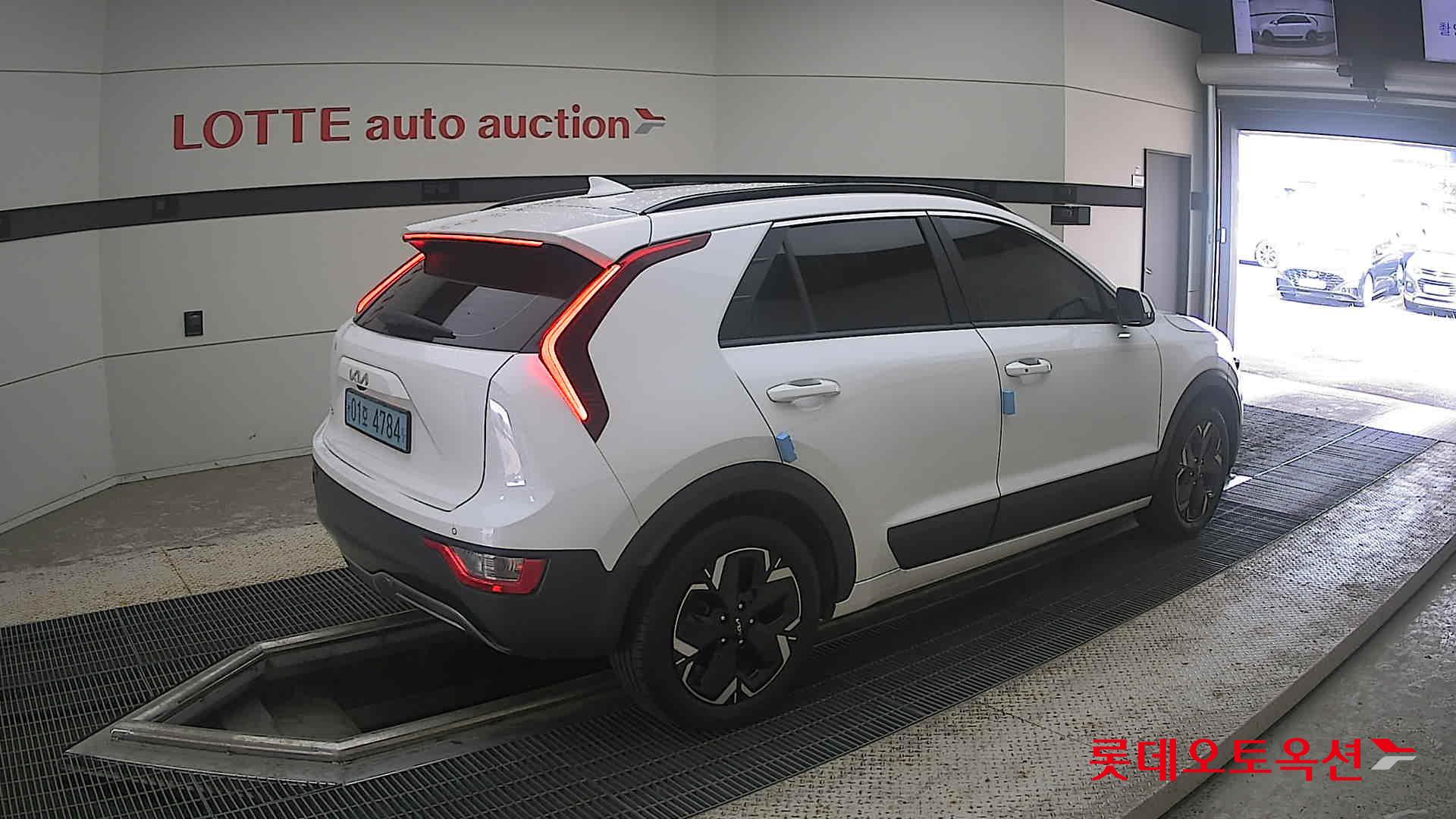 2023 - kia niro