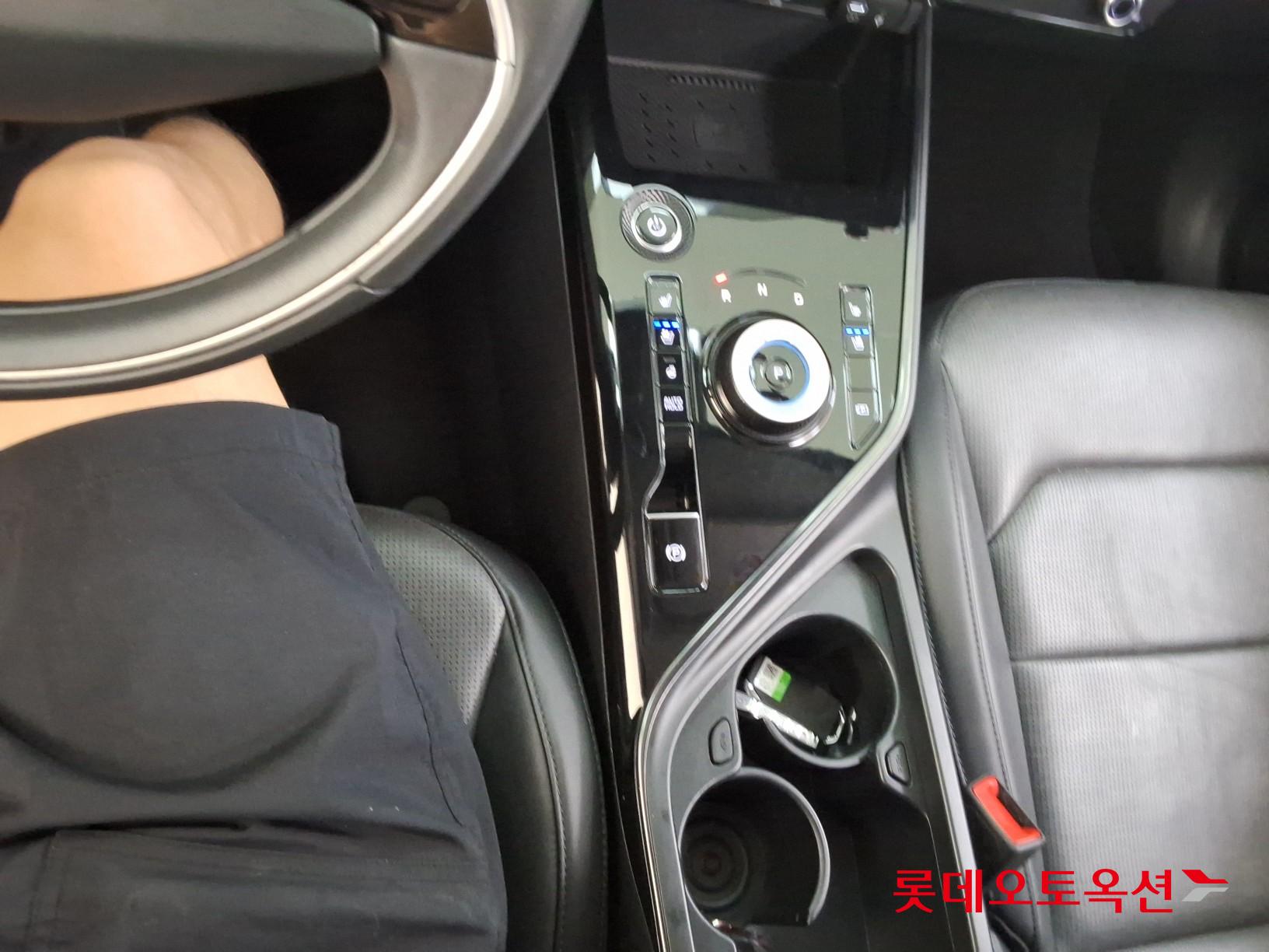 2023 - kia niro