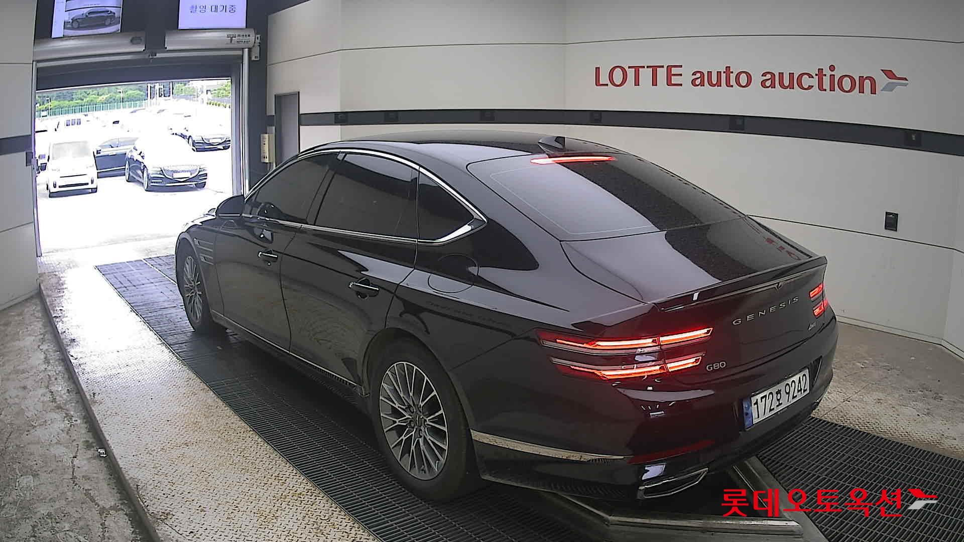 2022 - genesis g80