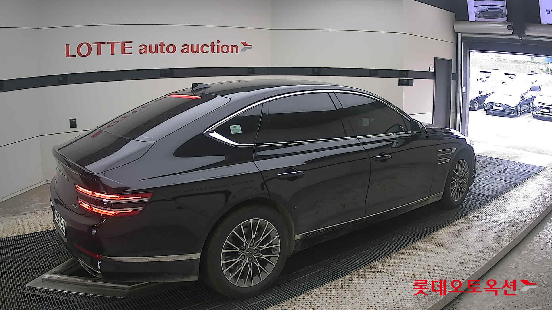 2022 - genesis g80