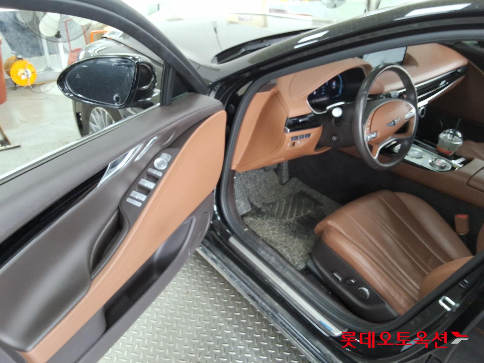 2022 - genesis g80