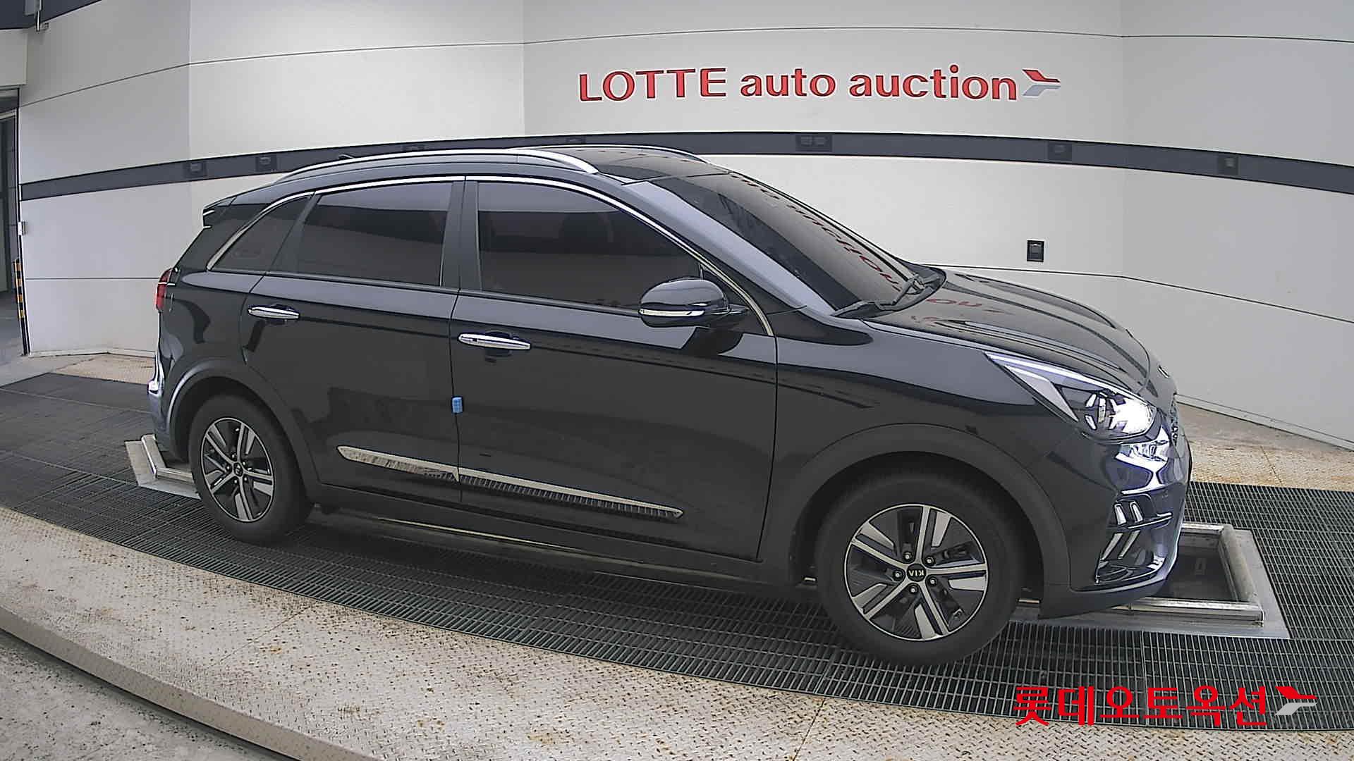 2021 - kia niro