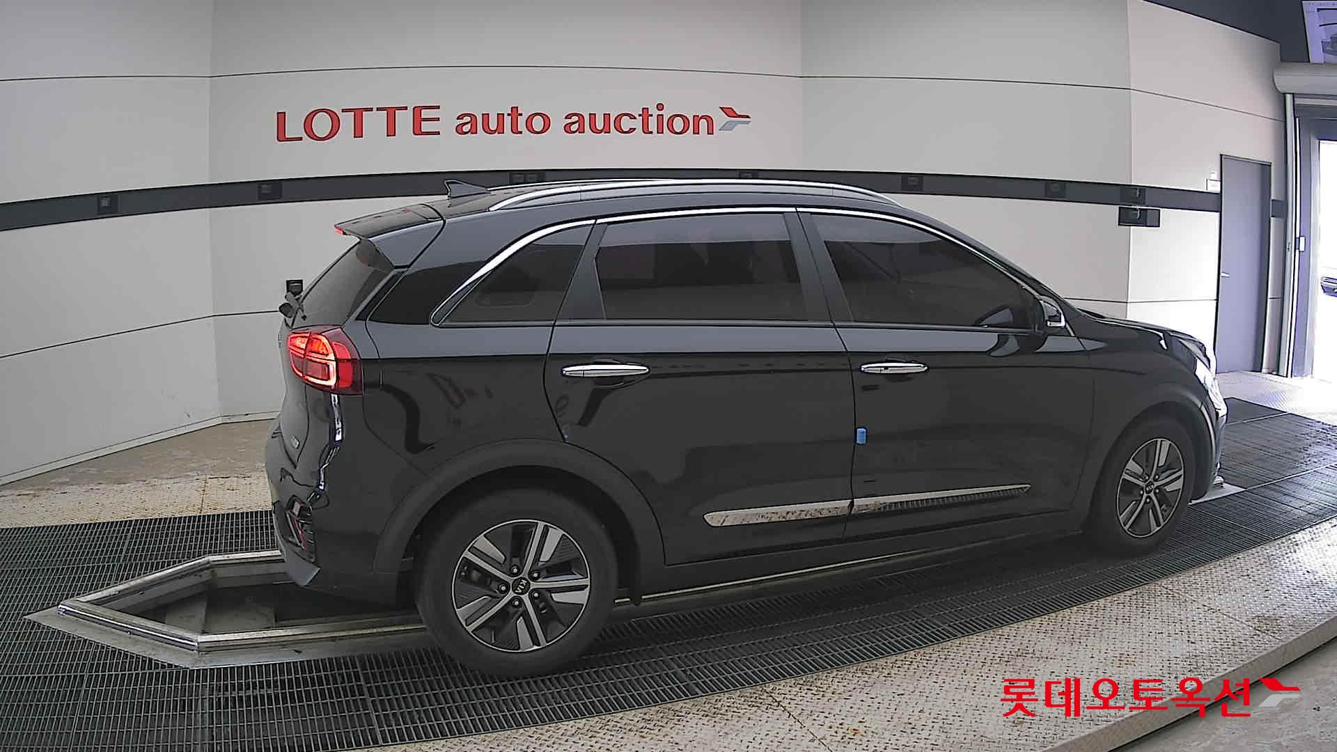 2021 - kia niro