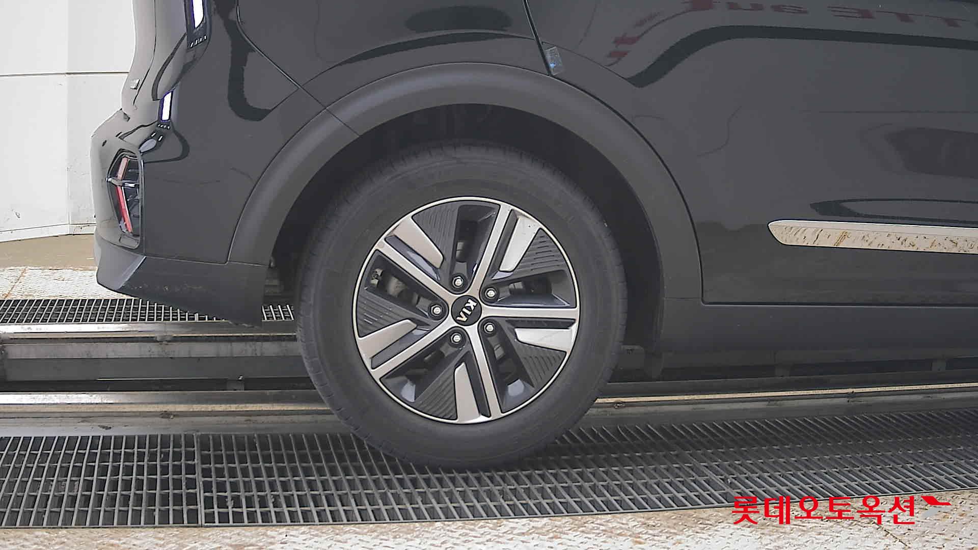 2021 - kia niro