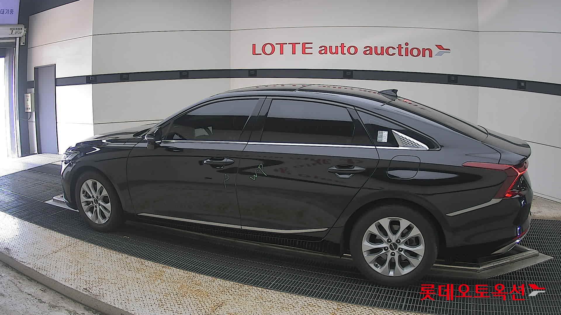 2022 - kia k8