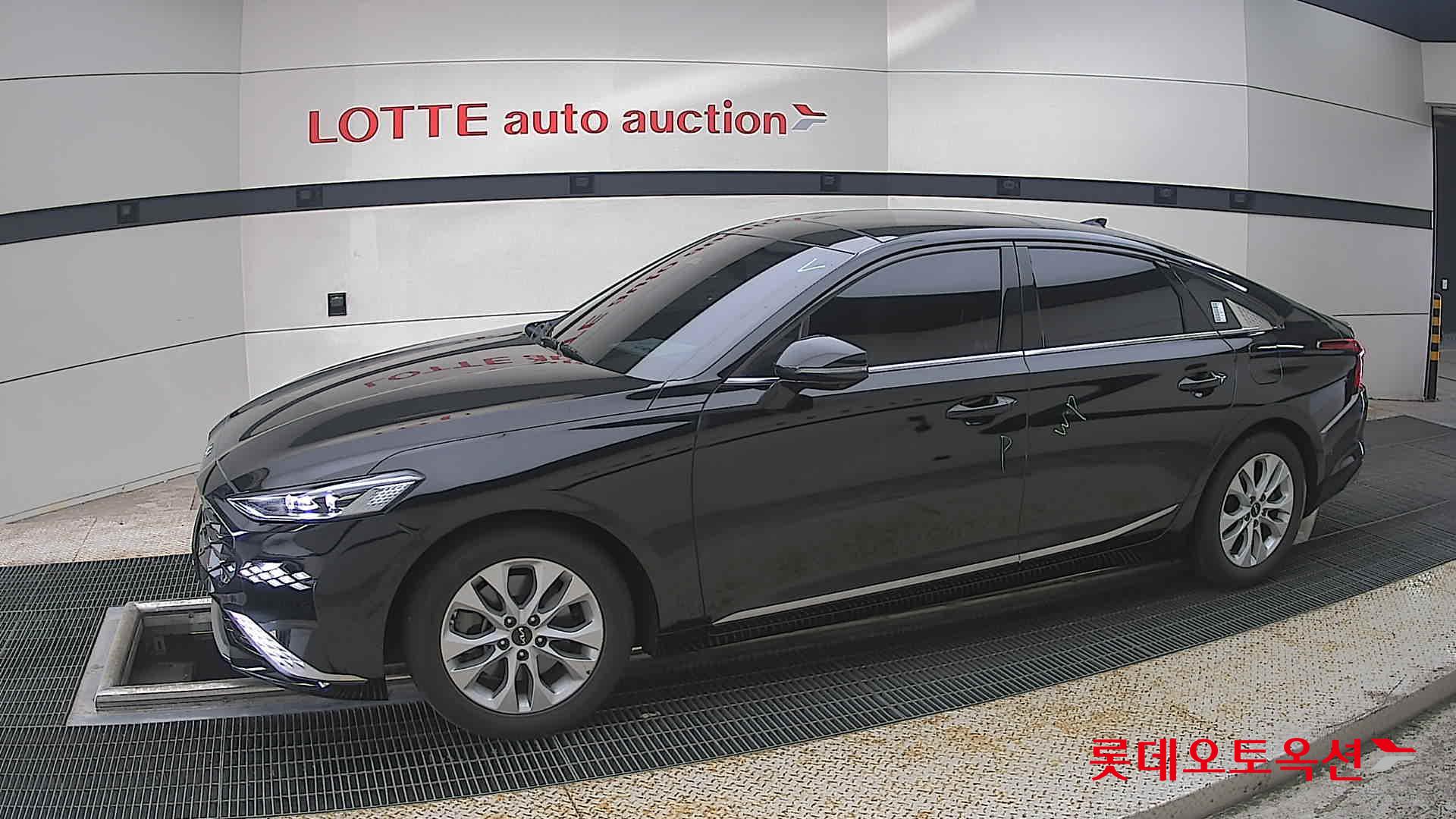 2022 - kia k8