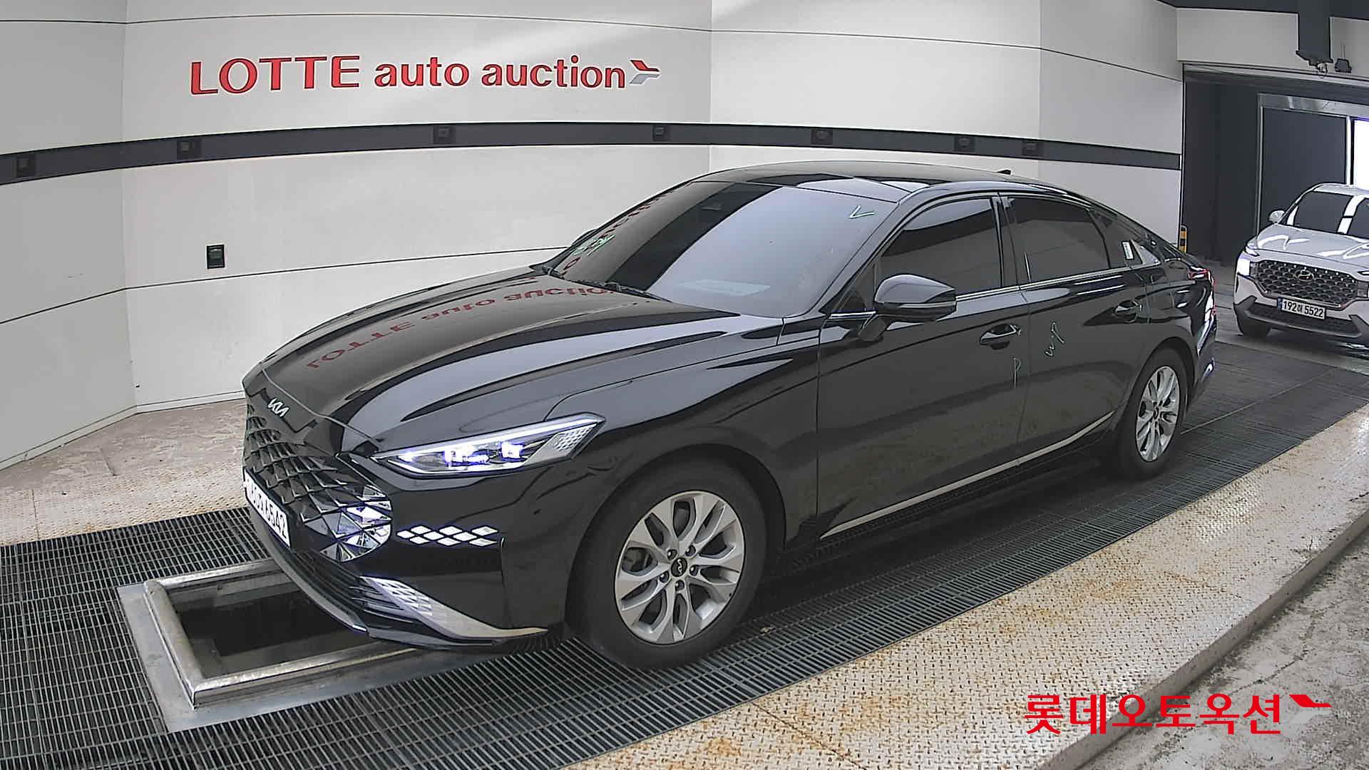 2022 - kia k8