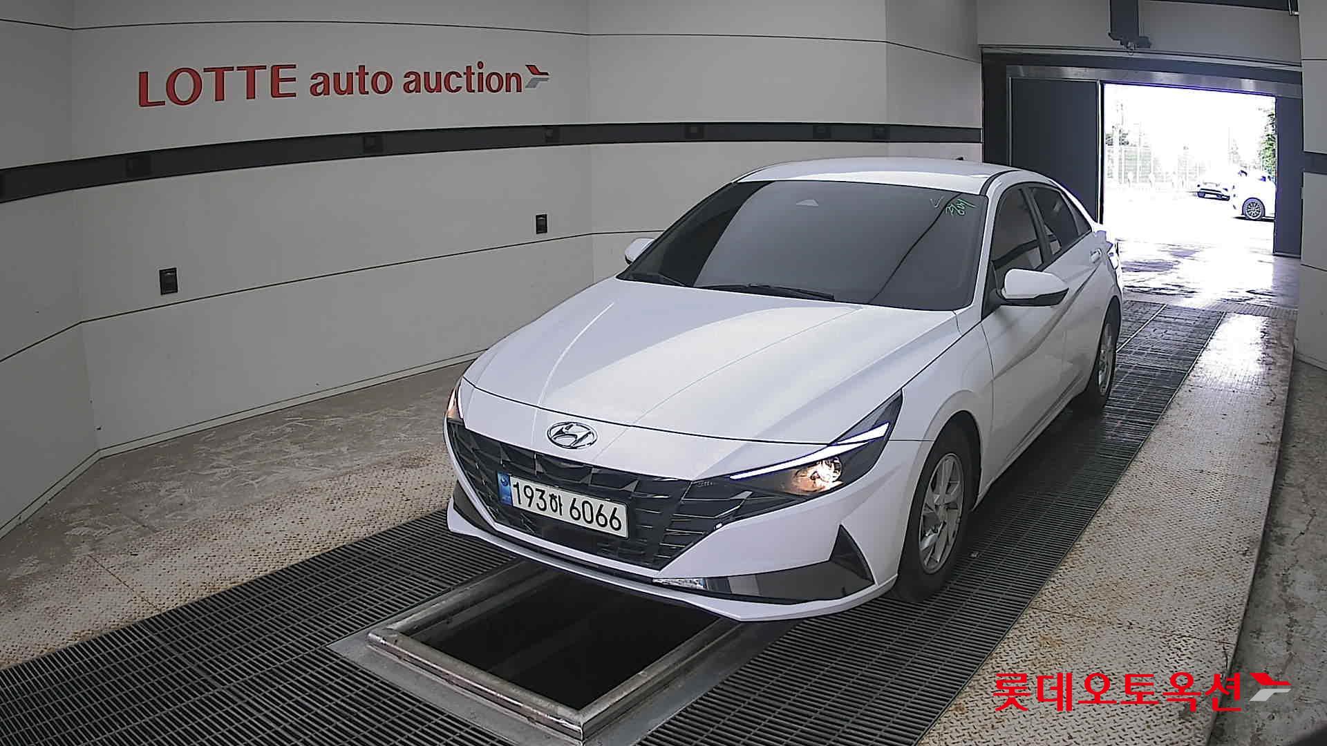 2022 - hyundai avante