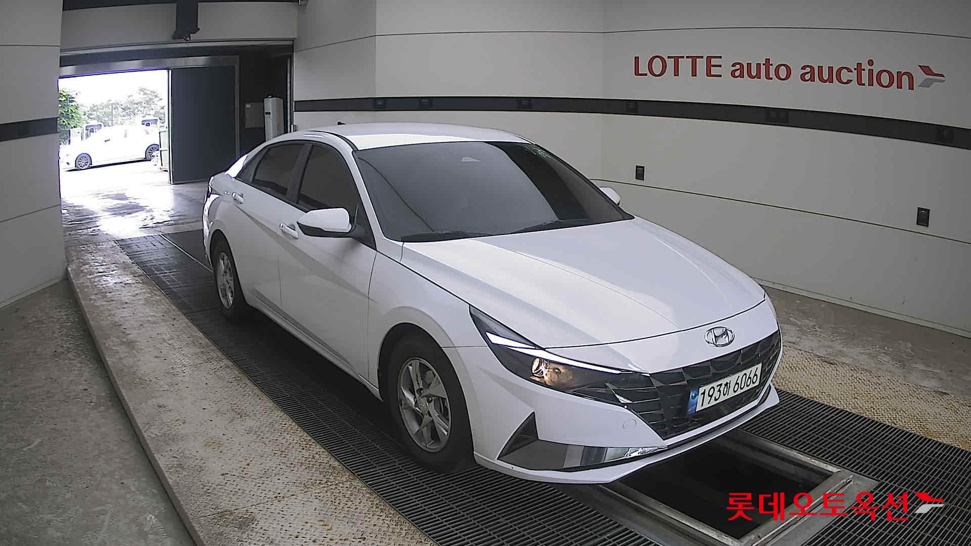 2022 - hyundai avante