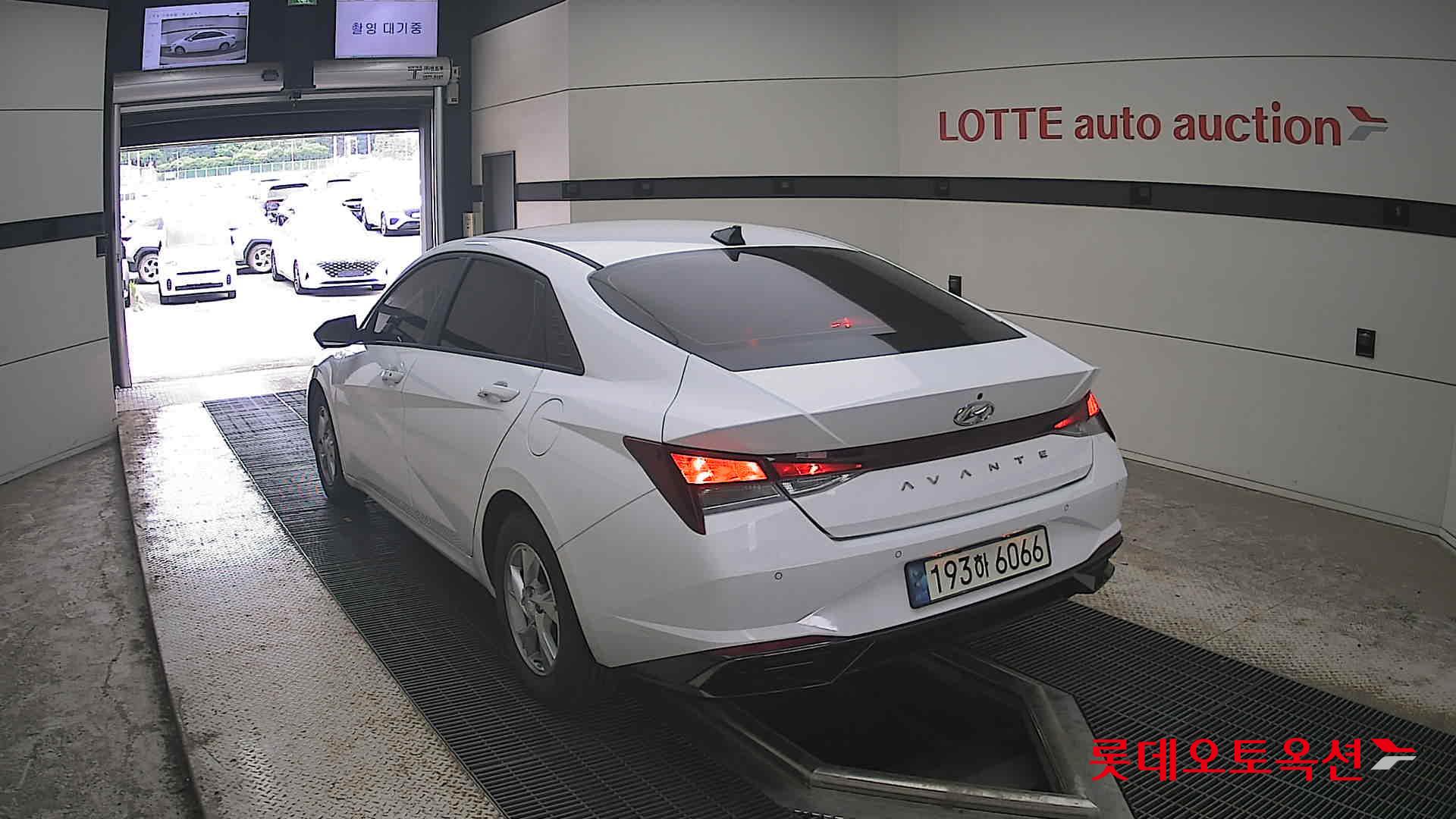 2022 - hyundai avante