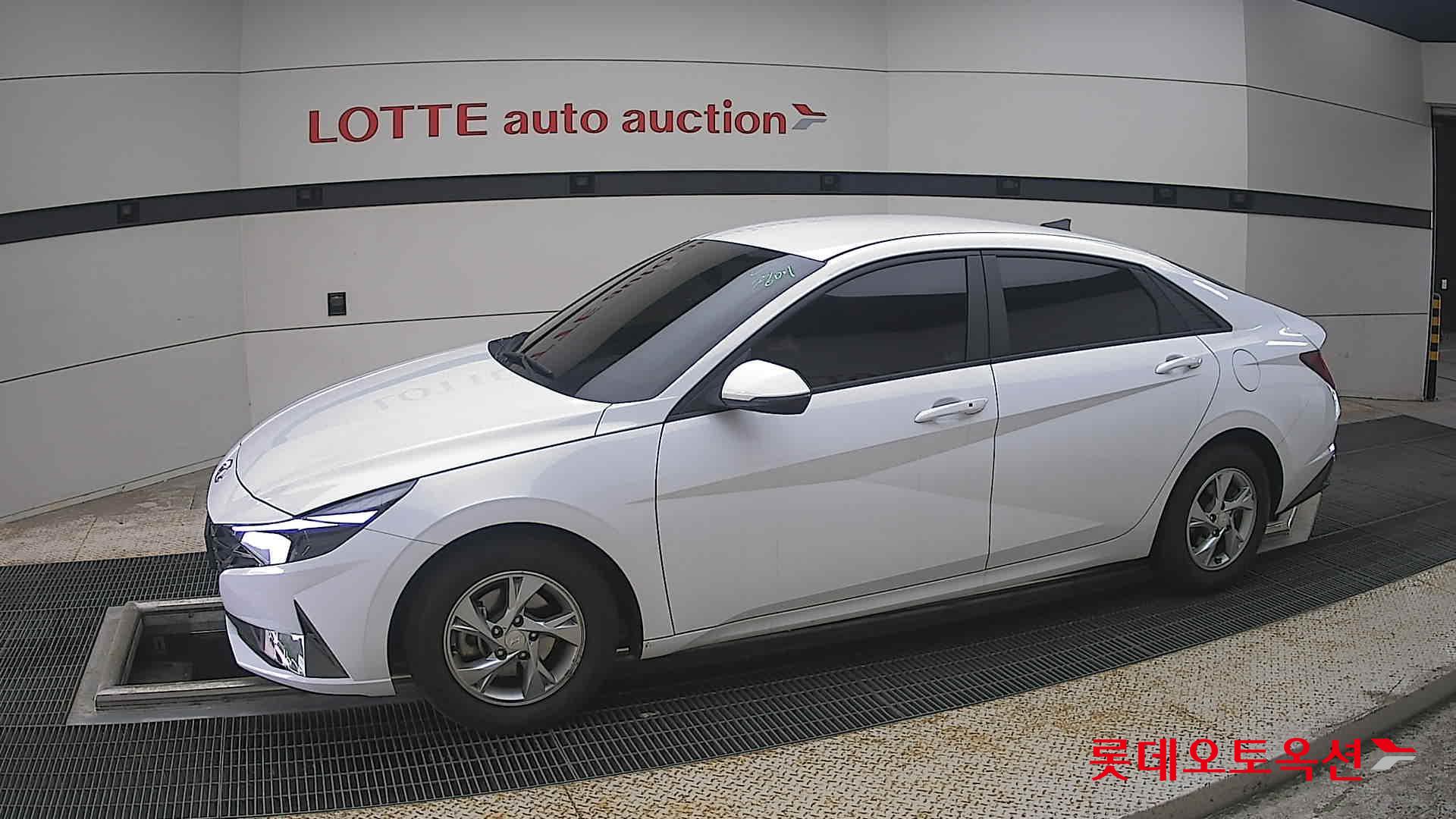 2022 - hyundai avante