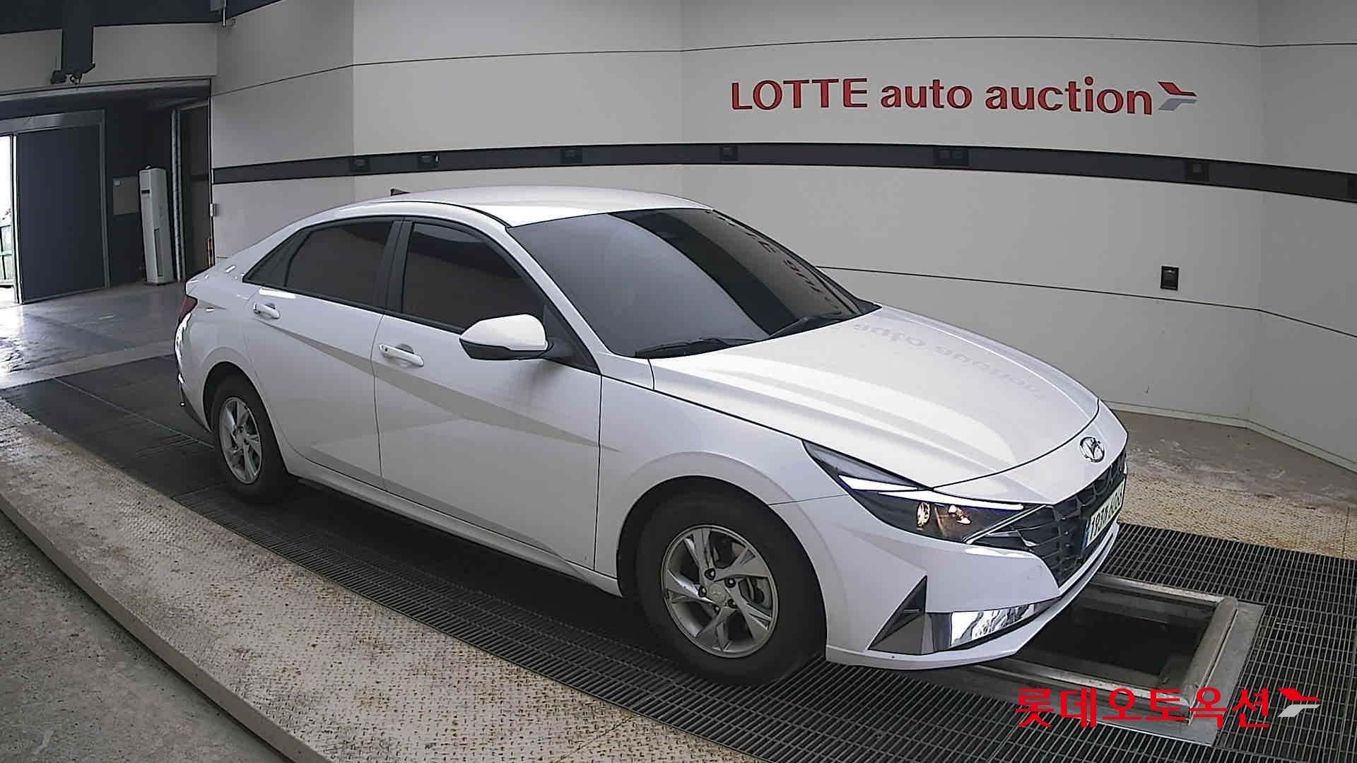 2022 - hyundai avante