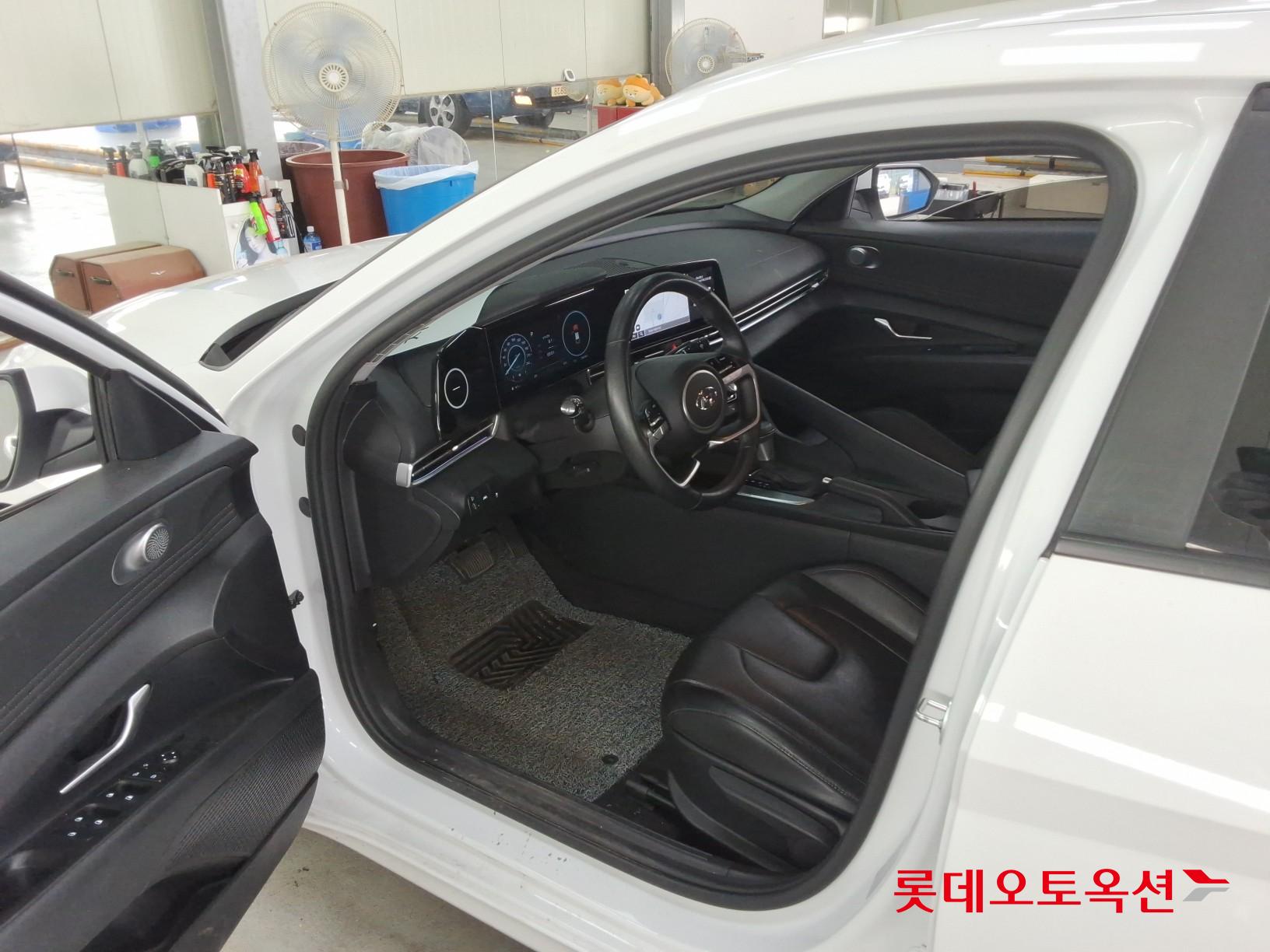 2022 - hyundai avante