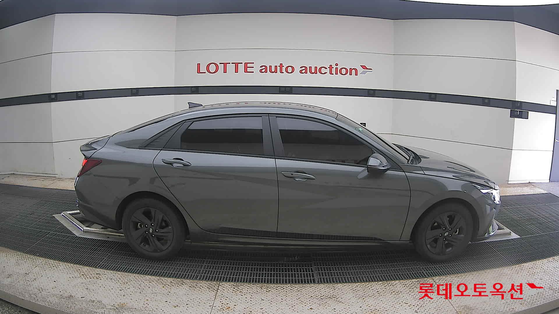 2022 - hyundai avante