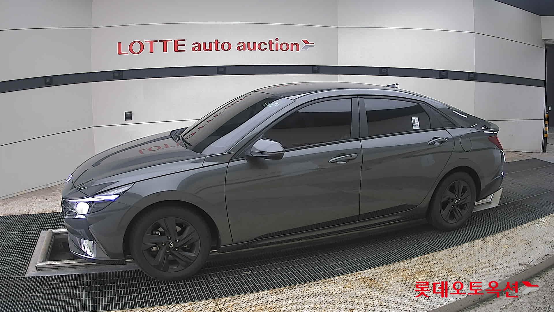 2022 - hyundai avante