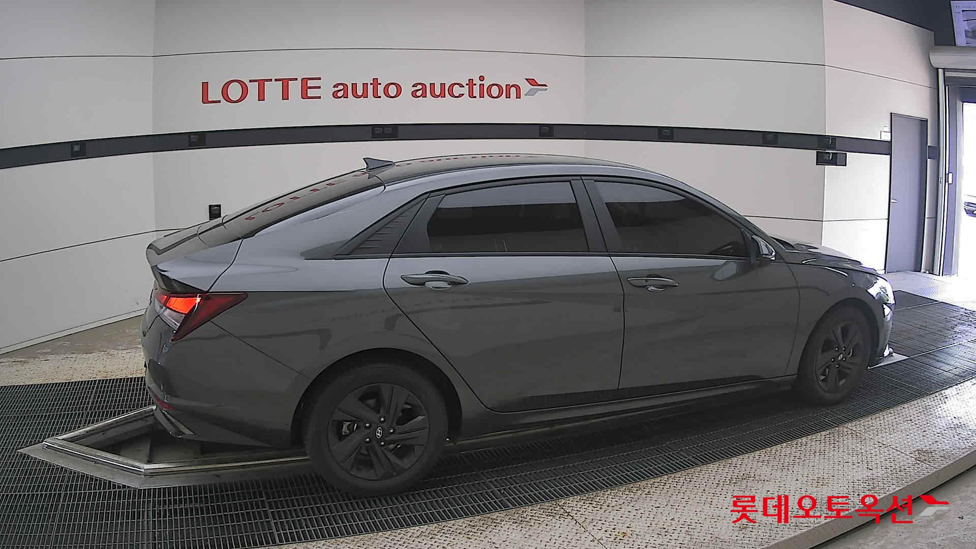 2022 - hyundai avante