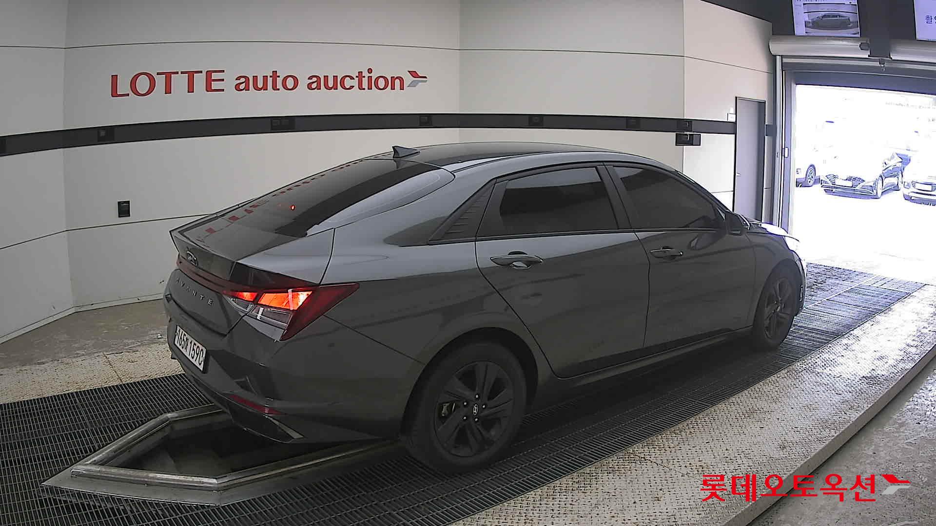 2022 - hyundai avante