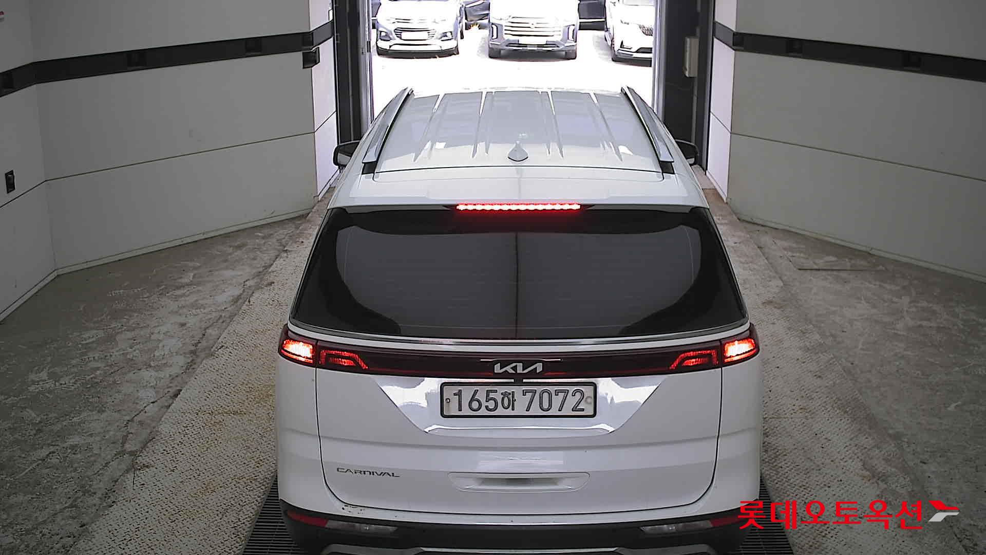 Kia Carnival 2022 Snow White Pearl (optional) из Кореи, фото 5