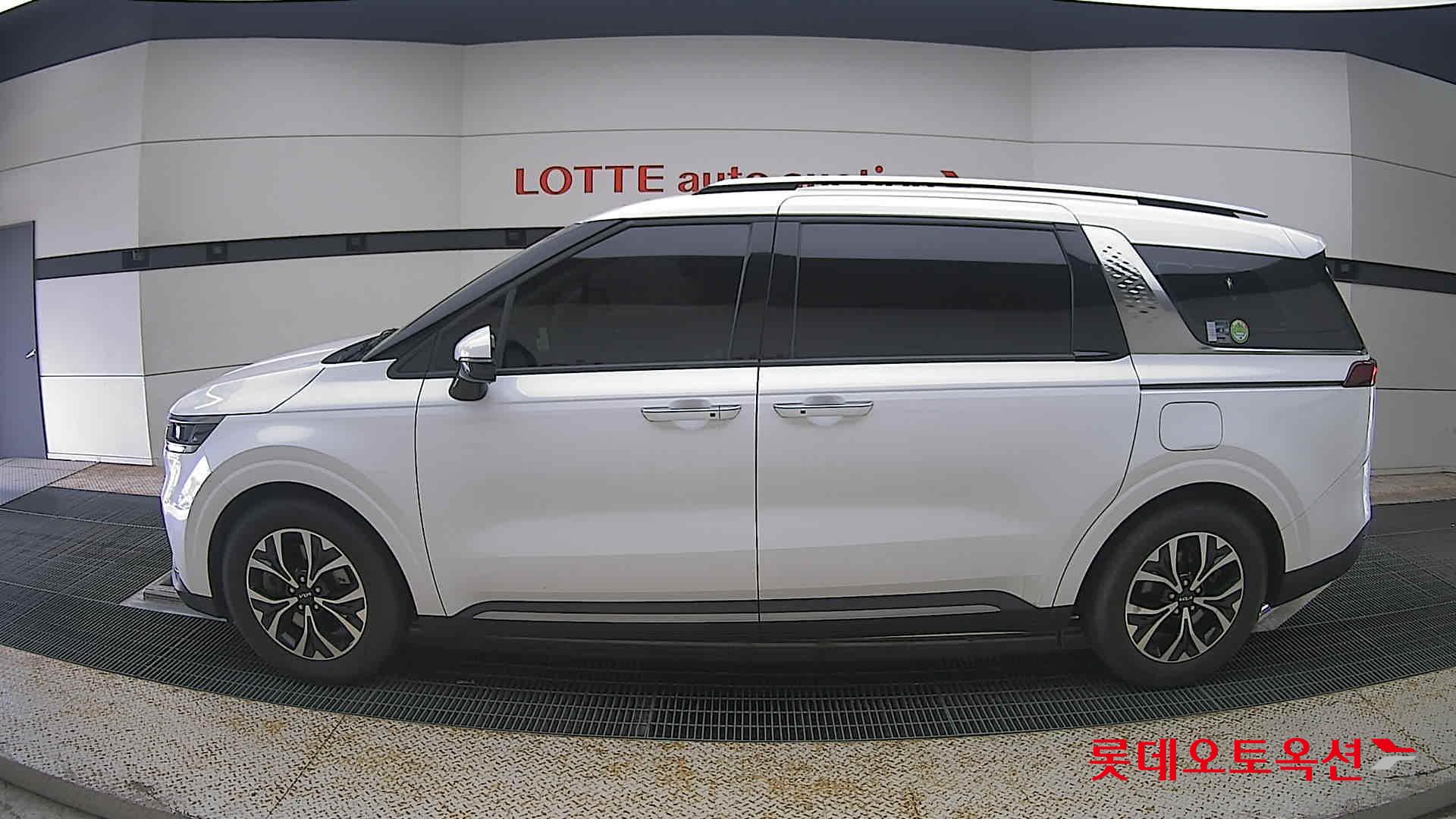 Kia Carnival id 4504278 из Кореи 7
