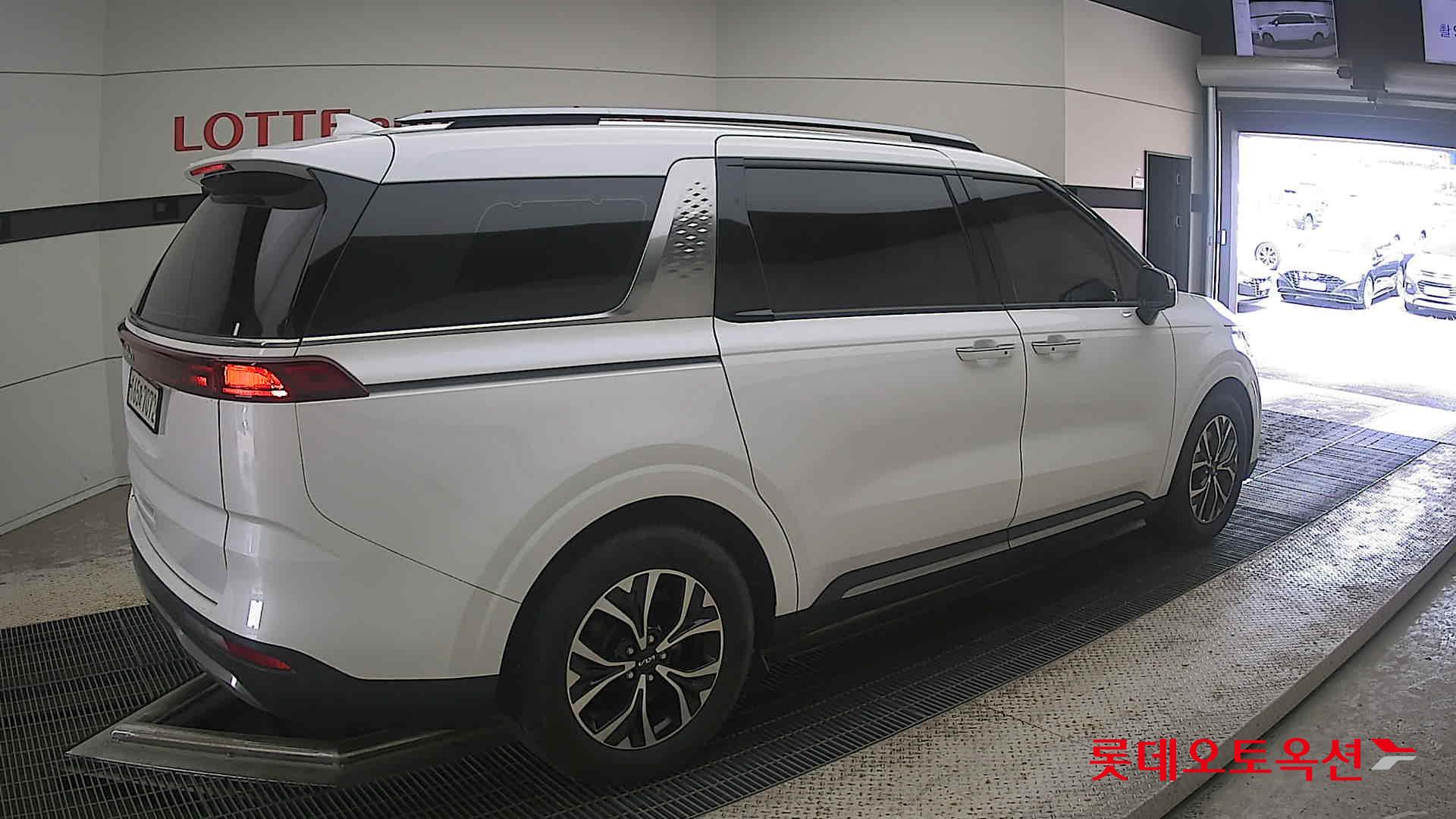 Kia Carnival id 4504278 из Кореи 19