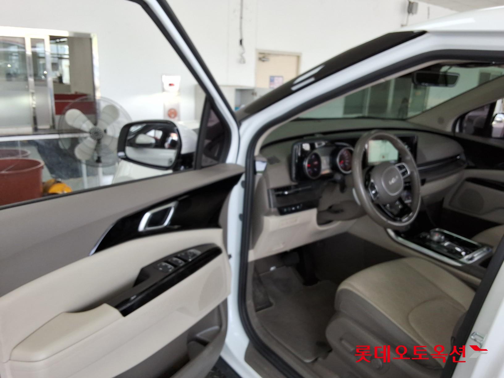Kia Carnival id 4504278 из Кореи 35