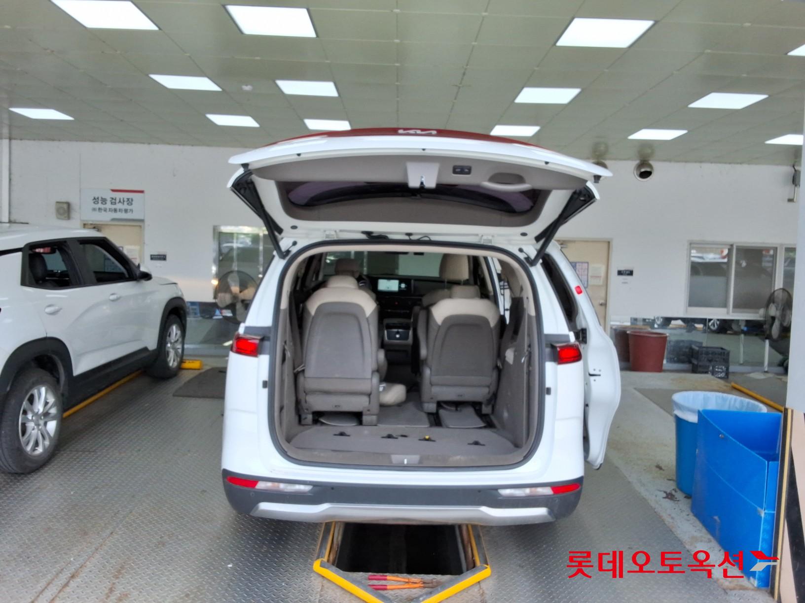 Kia Carnival id 4504278 из Кореи 37