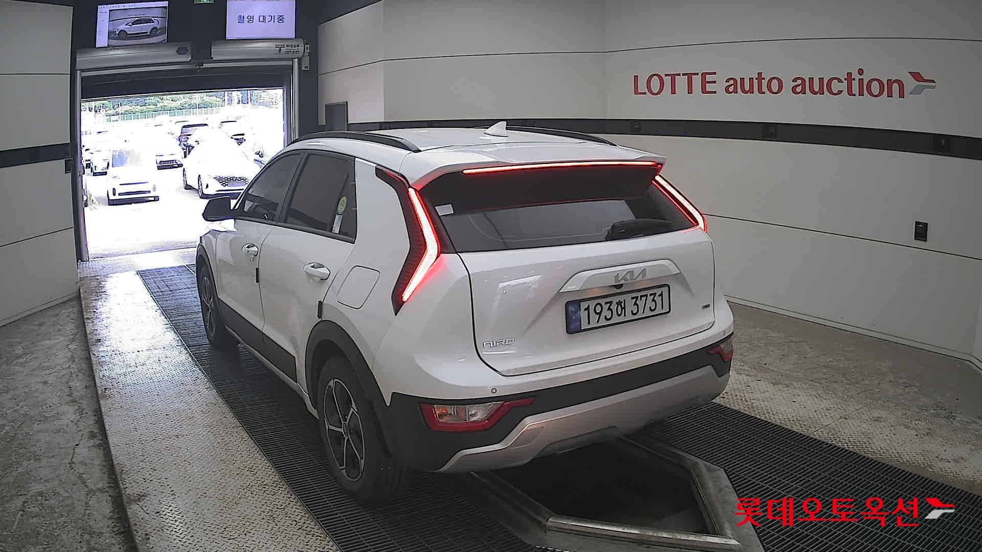 2022 - kia niro