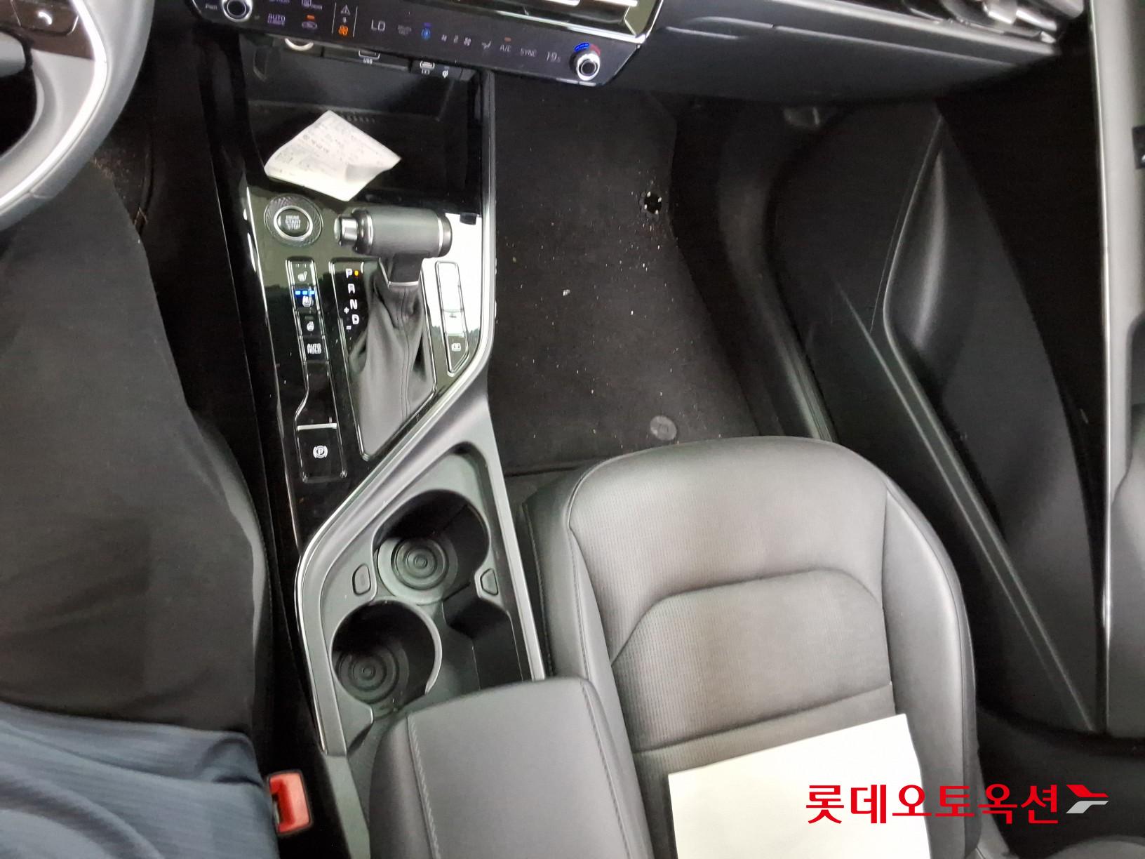 2022 - kia niro
