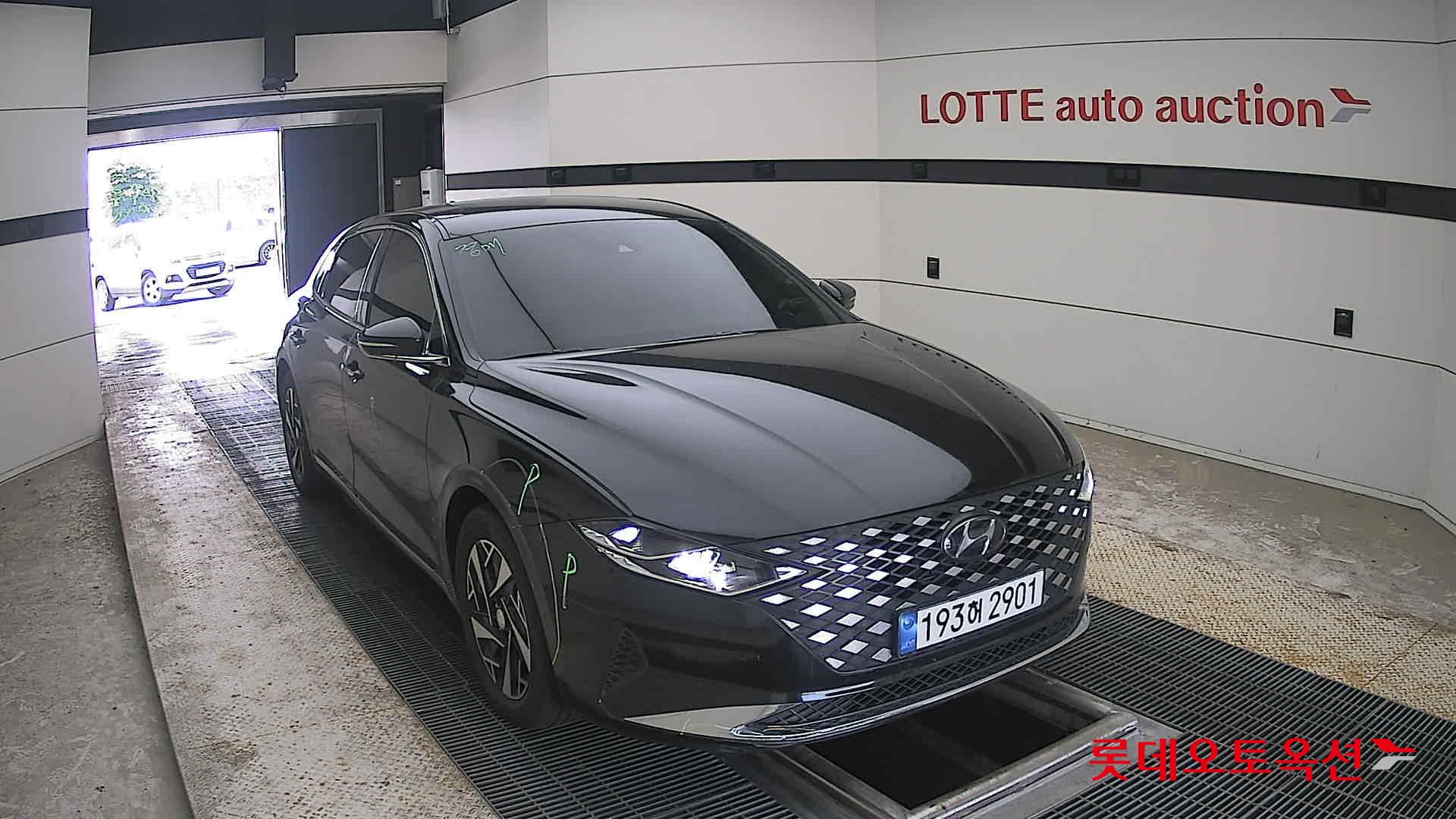 2022 - hyundai grandeur