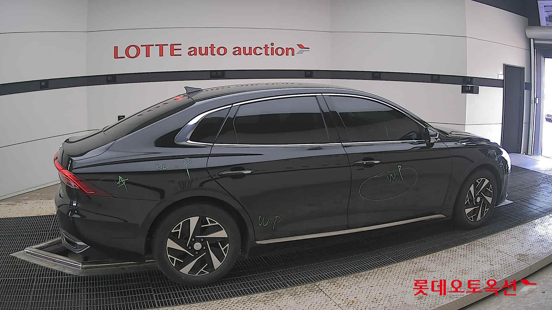 2022 - hyundai grandeur