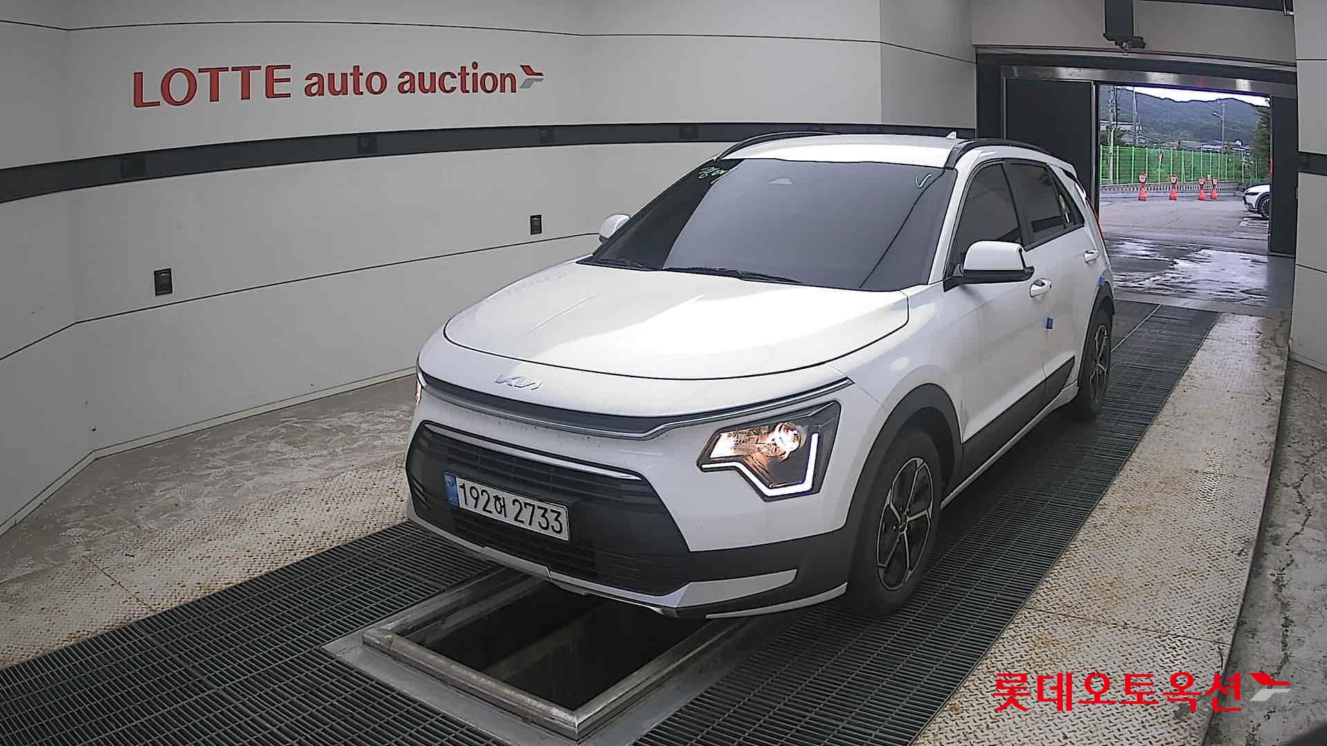 2023 - kia niro