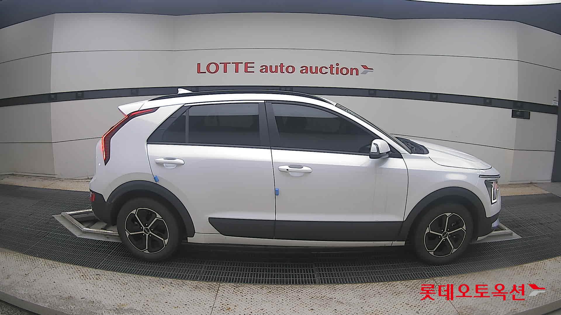 2023 - kia niro