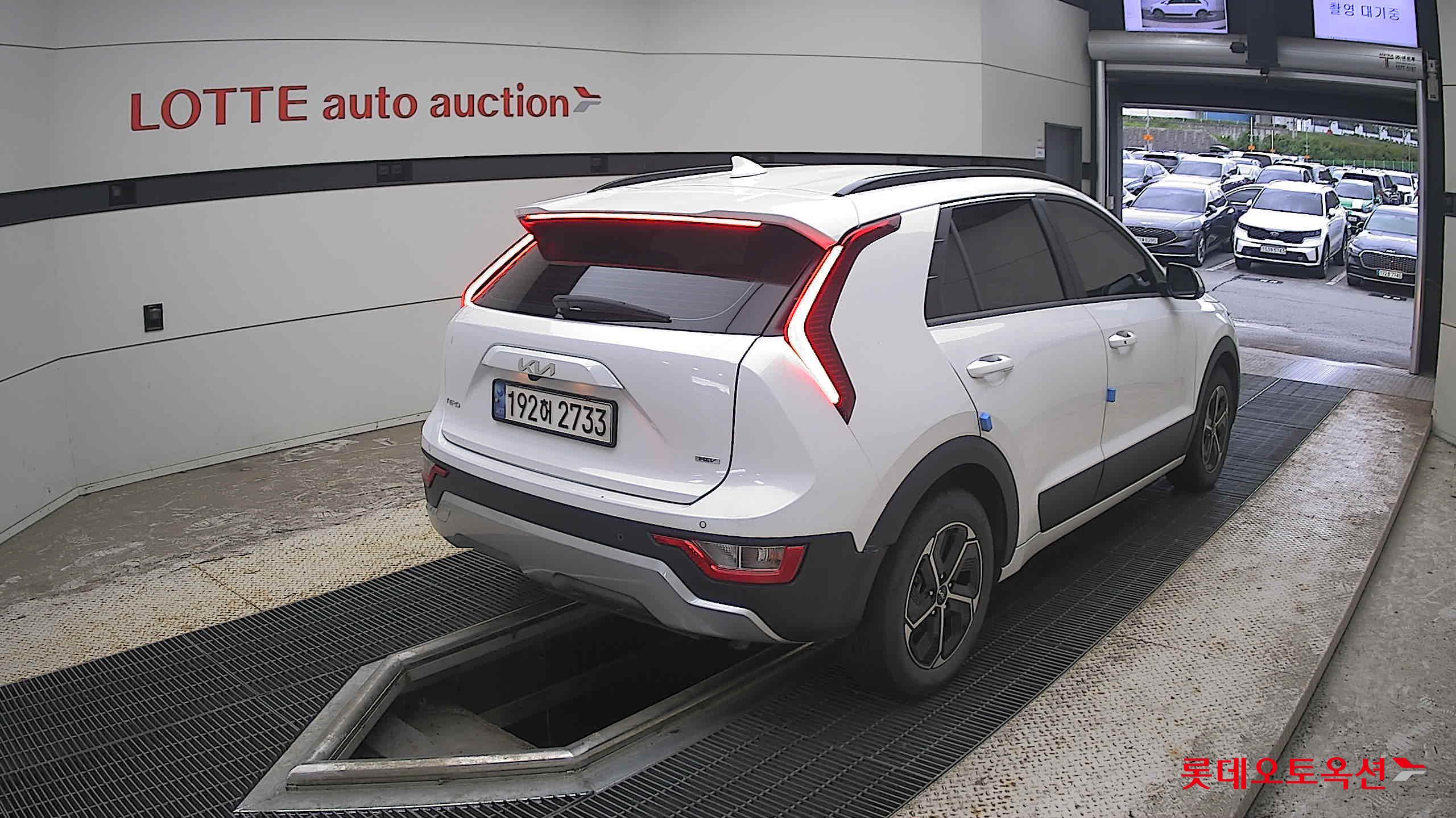 2023 - kia niro