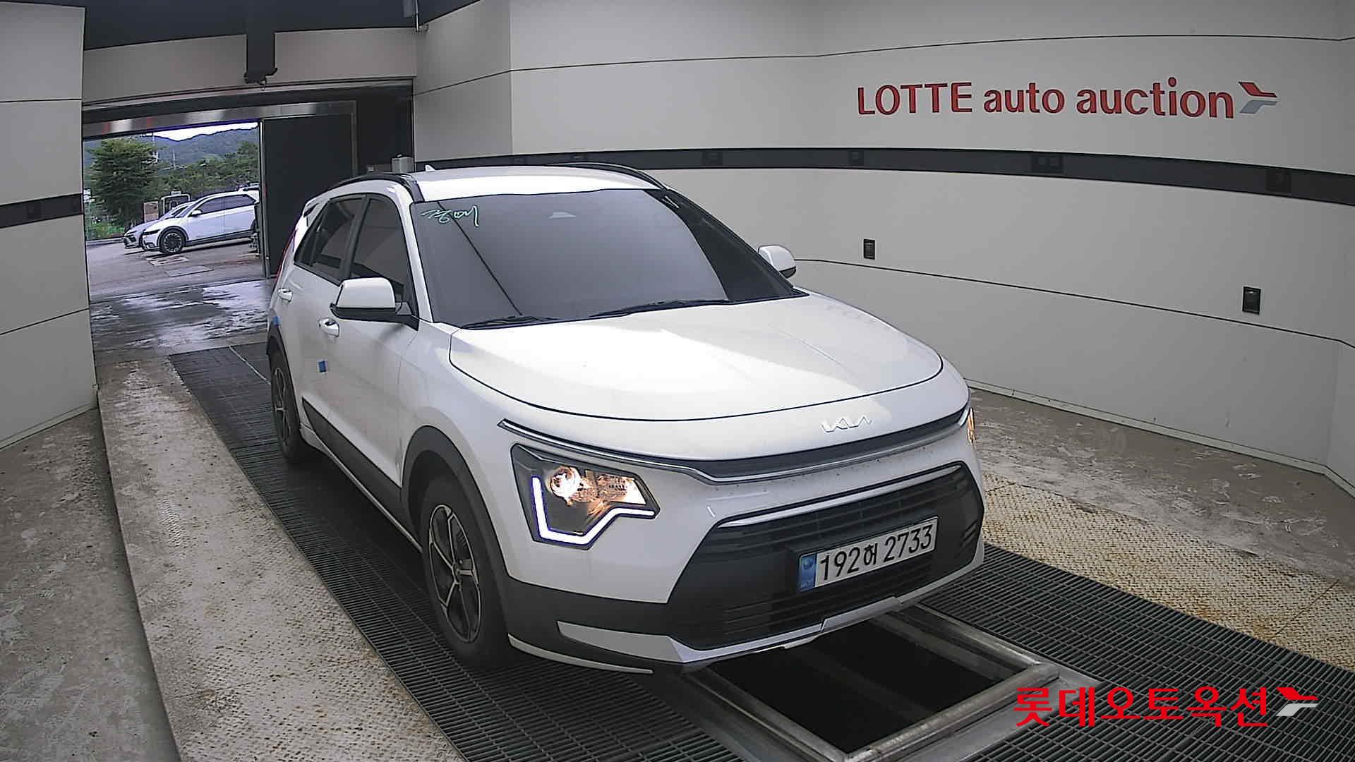 2023 - kia niro