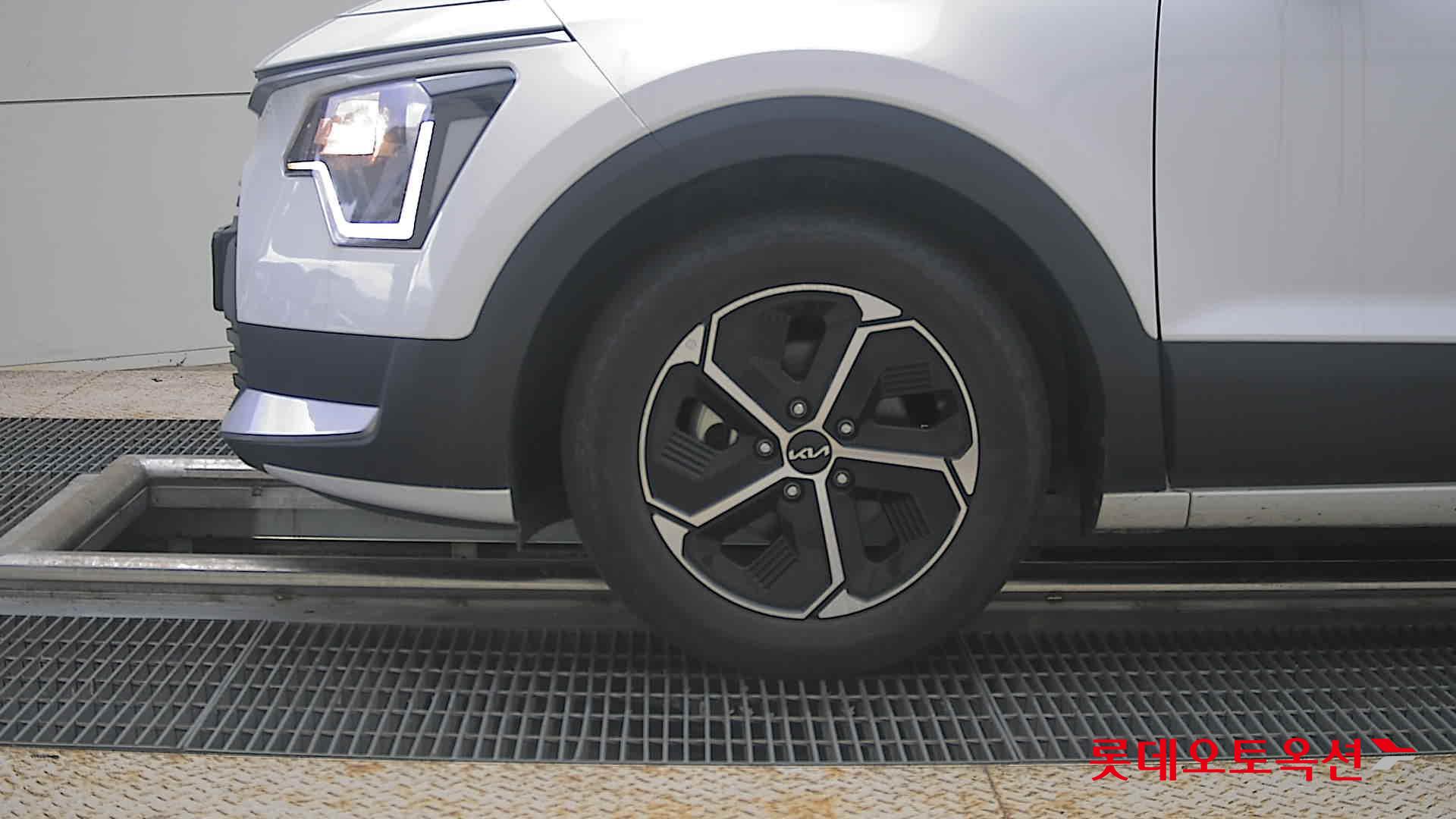 2023 - kia niro