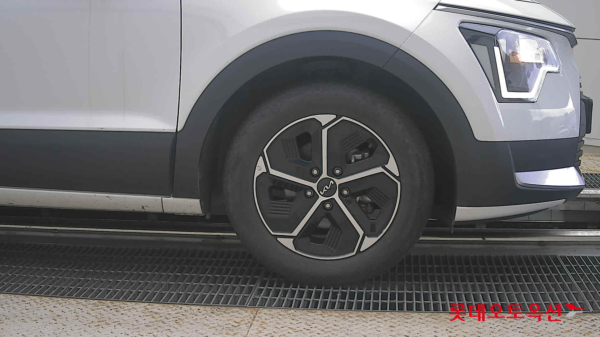 2023 - kia niro
