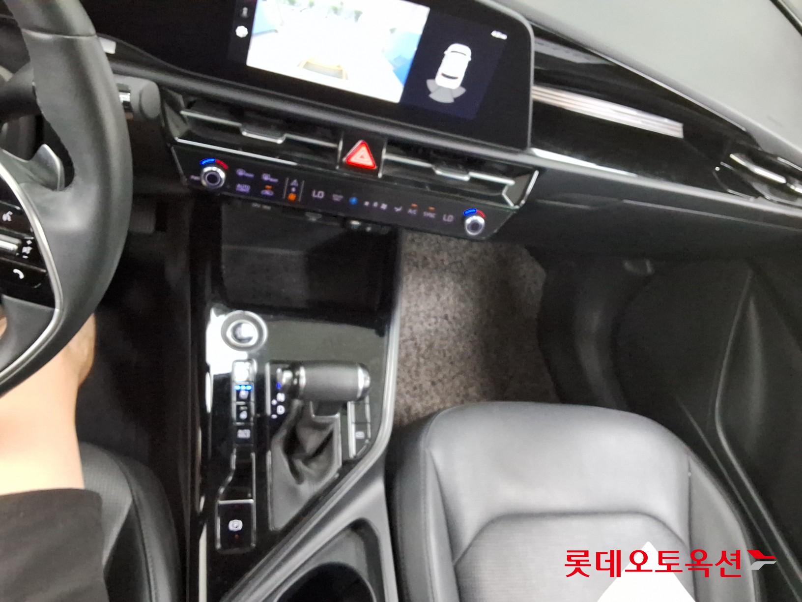 2023 - kia niro
