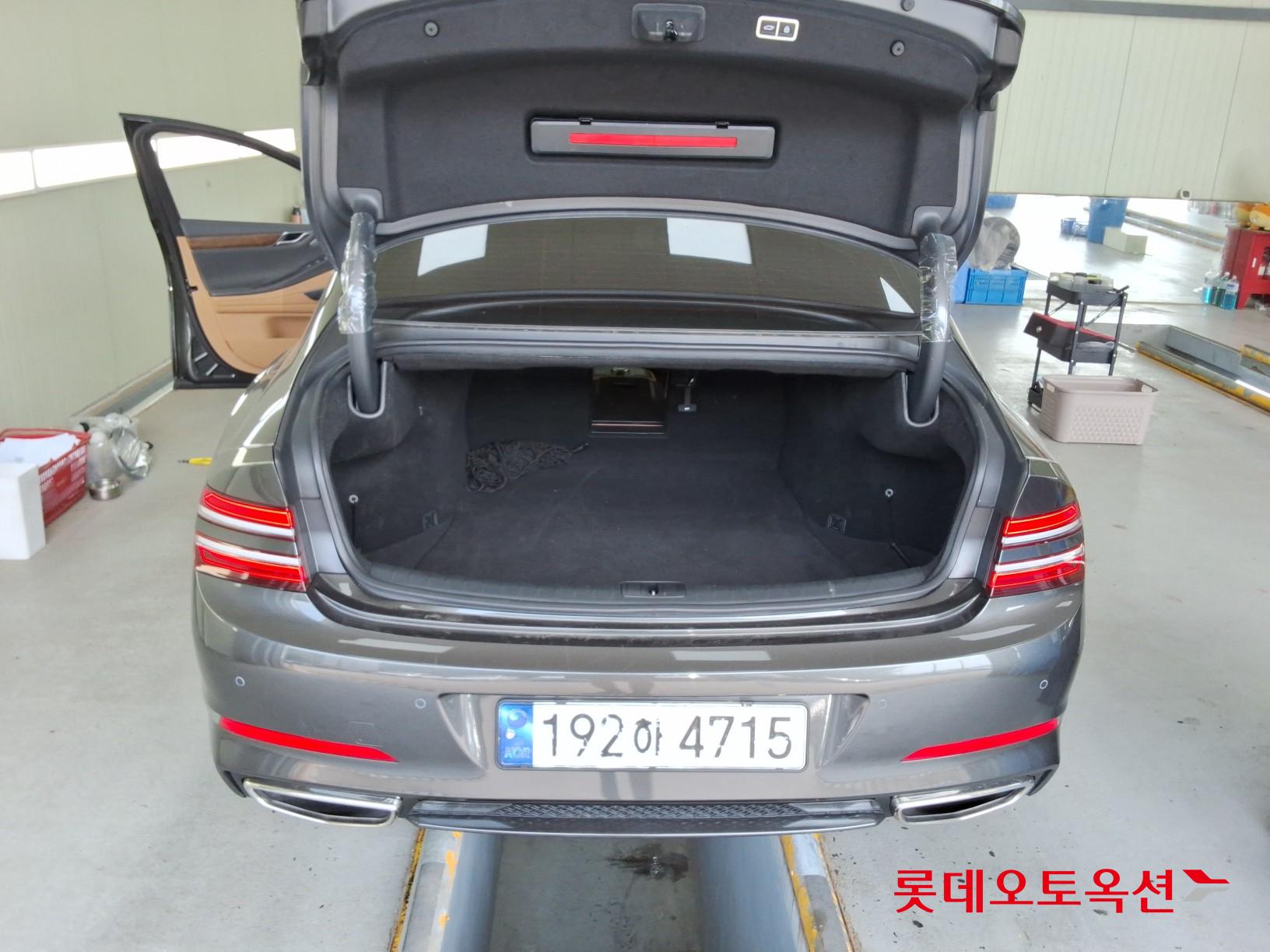 2023 - genesis g80