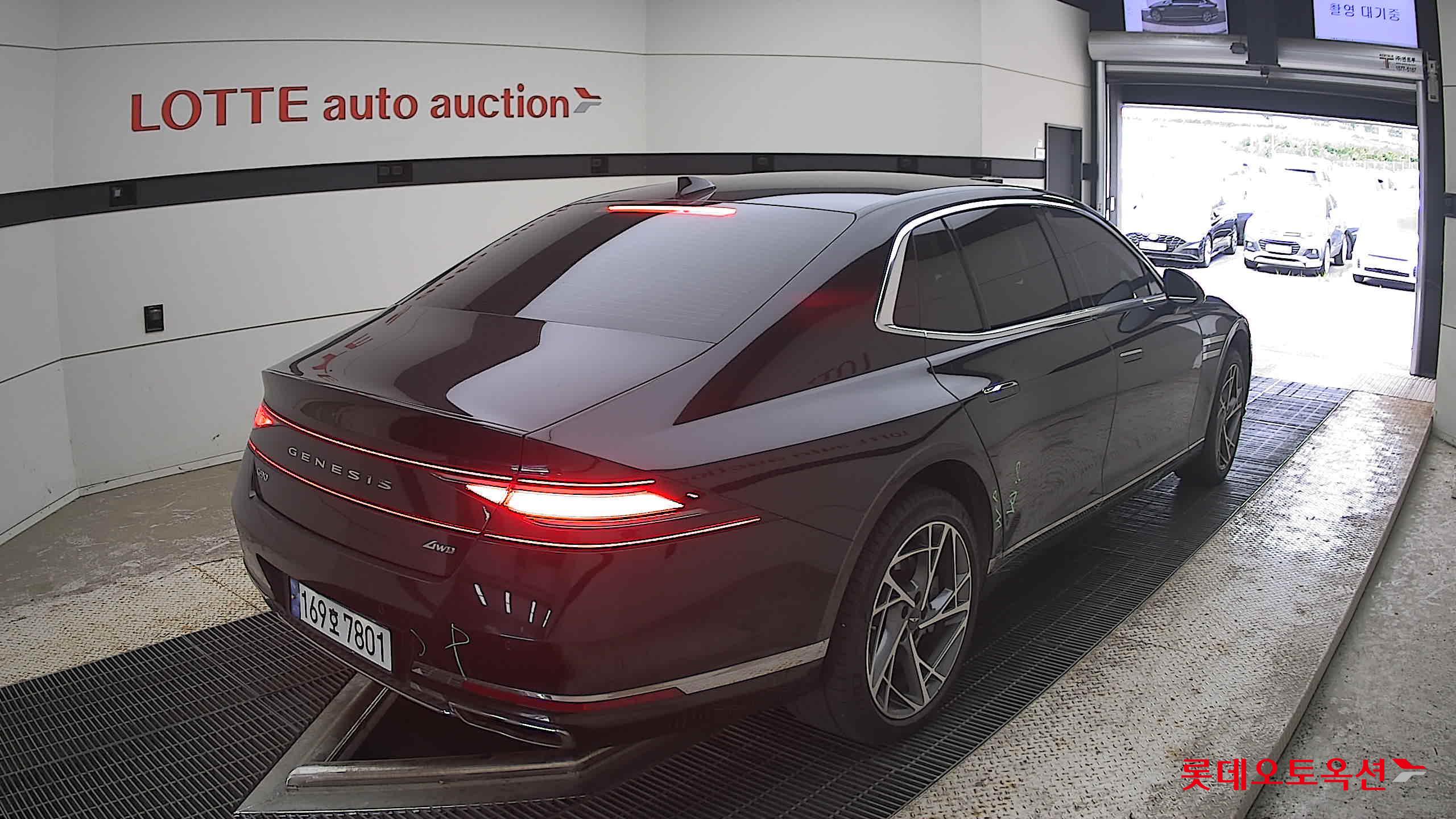 2022 - genesis g90