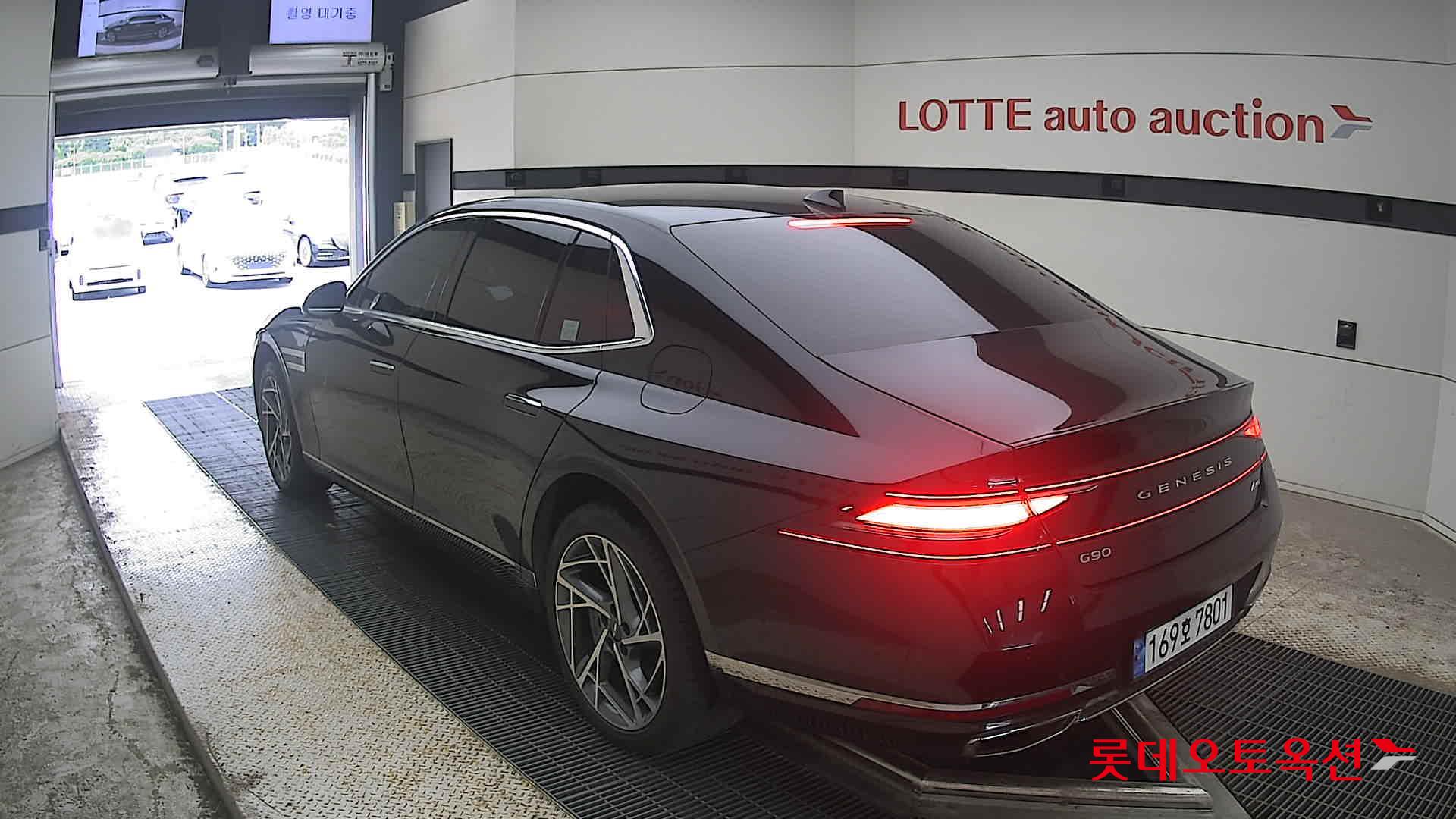 2022 - genesis g90