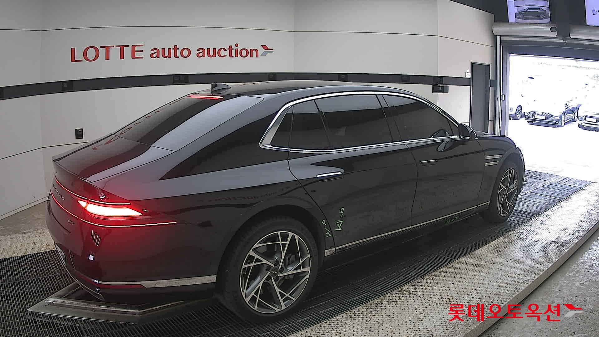 2022 - genesis g90