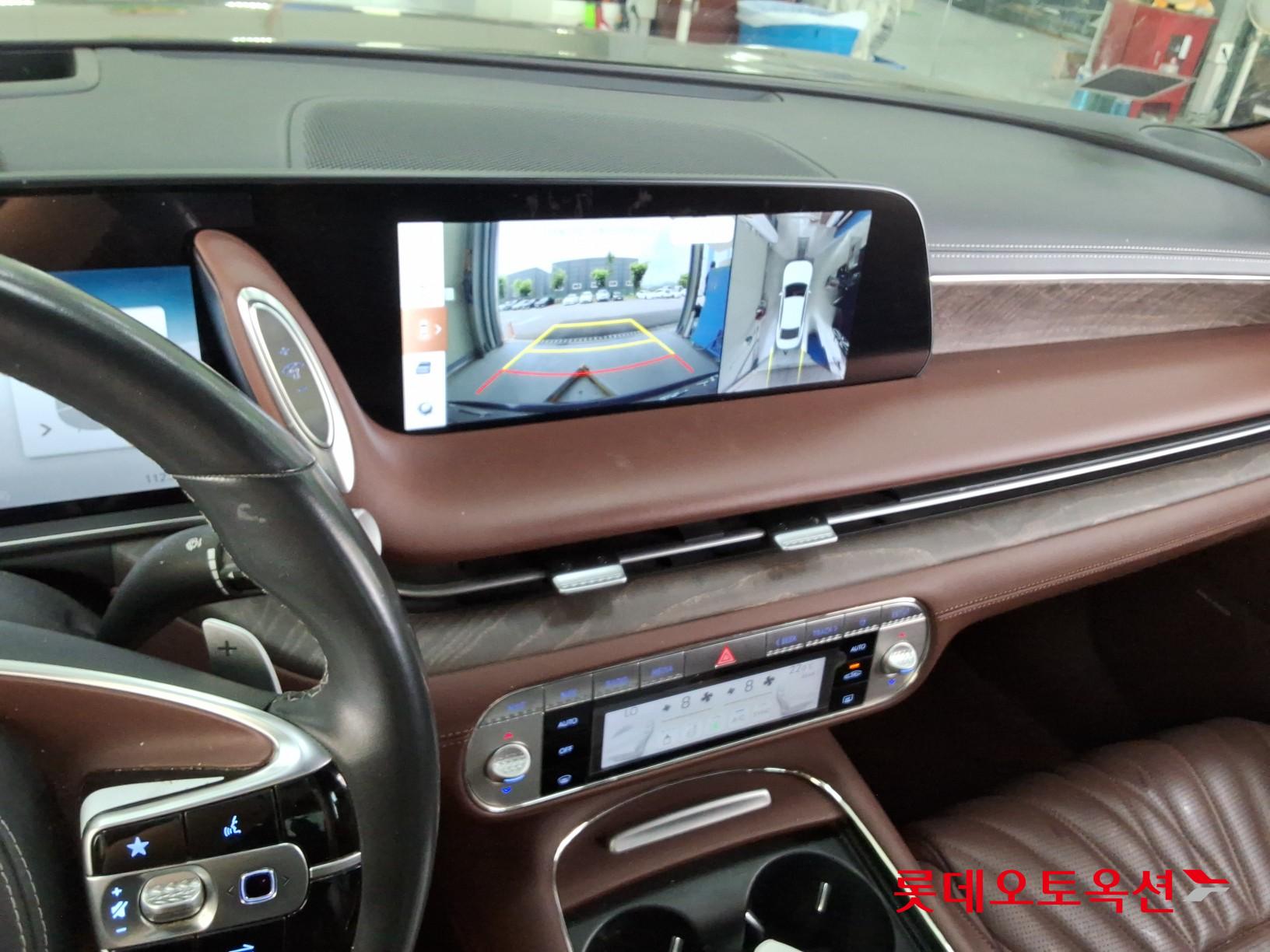 2022 - genesis g90