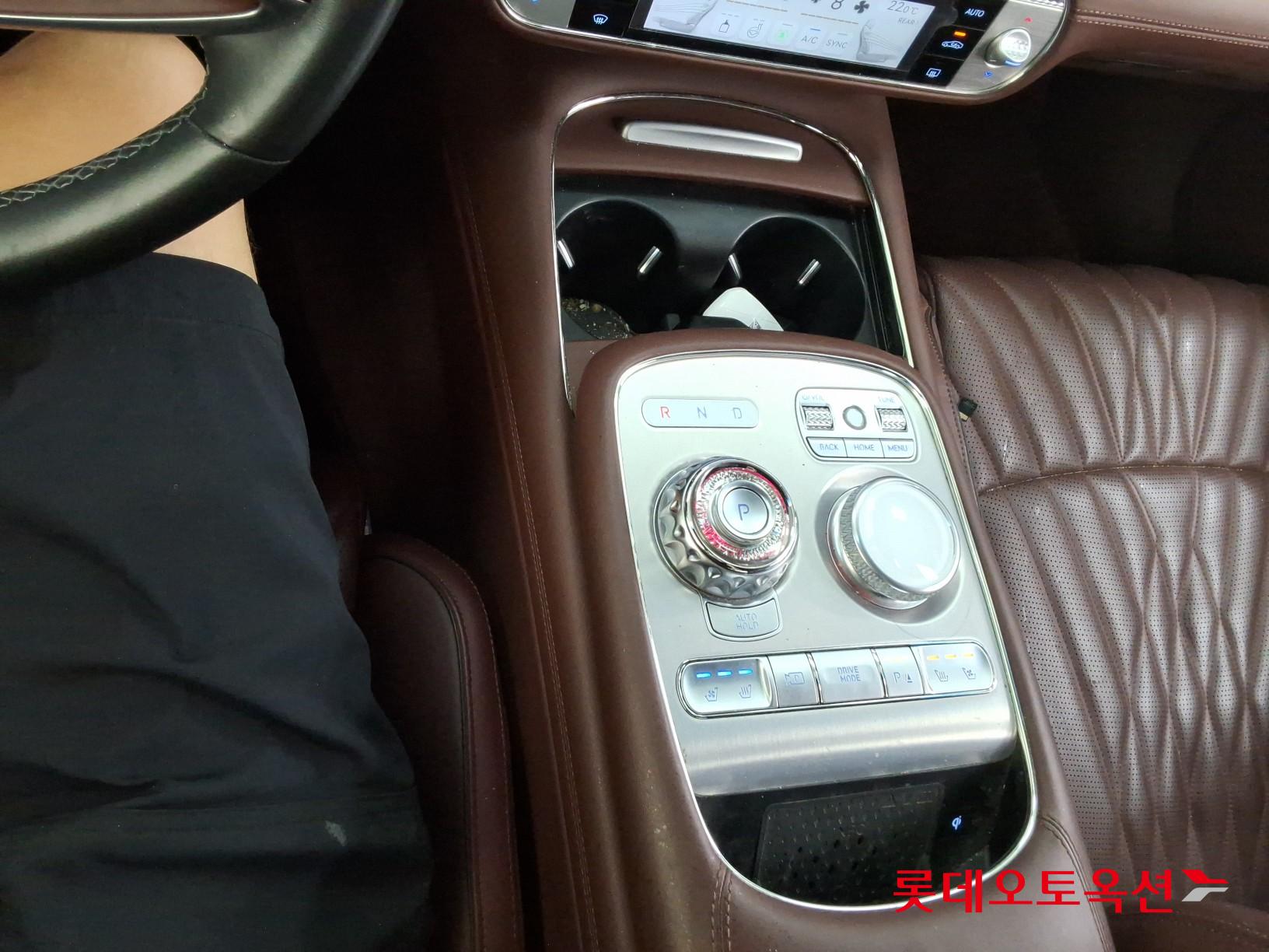 2022 - genesis g90